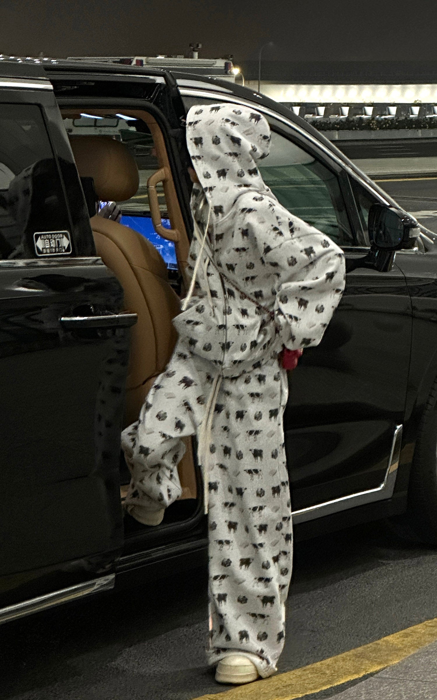 WARDEN EDGE 올오버 프린트 후드 재킷 &amp;amp; 와이드 스웨트팬츠 세트