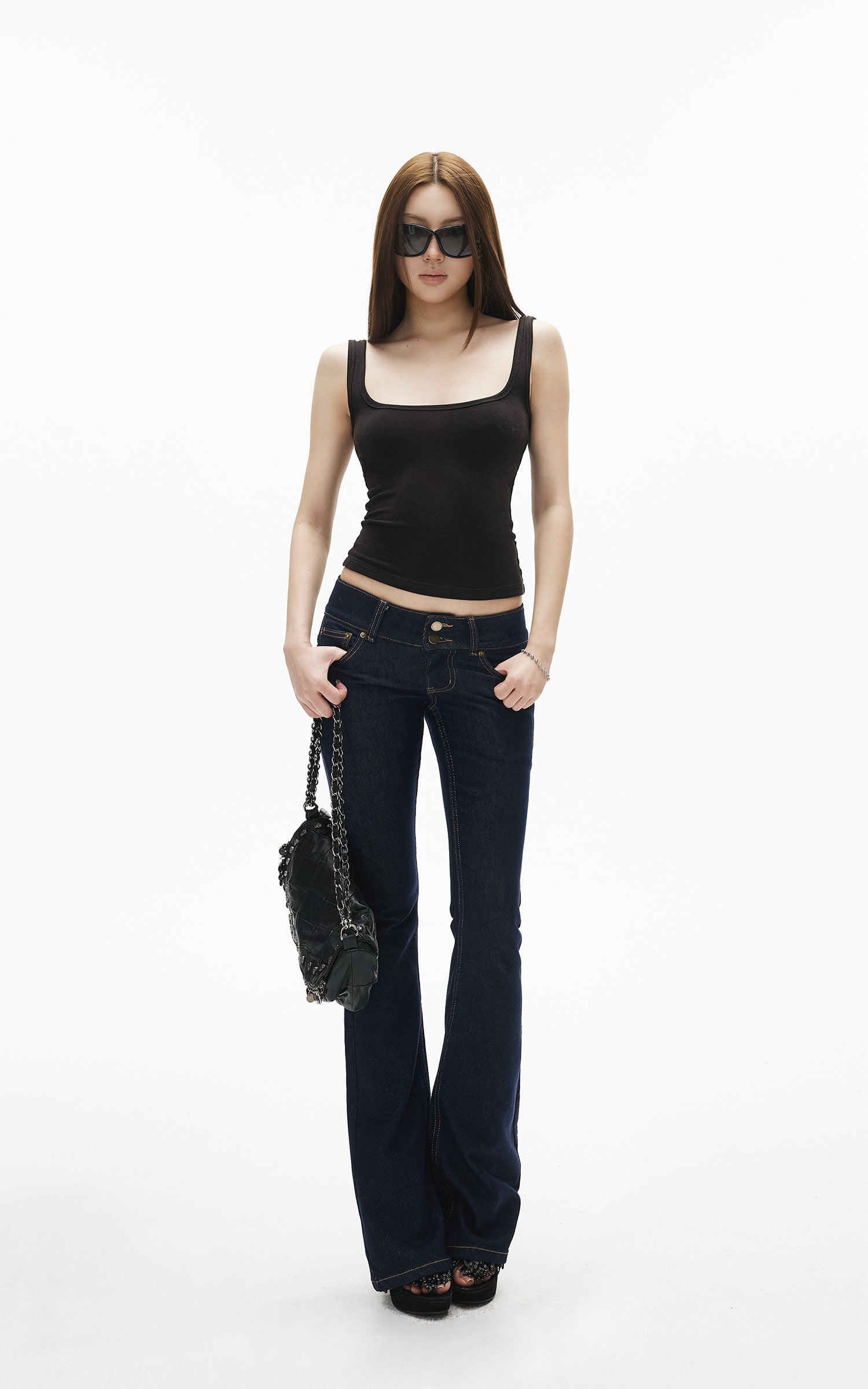 IAMXIAA Low-Rise Slim Fit Flared Denim Jeans with Vintage Silhouette