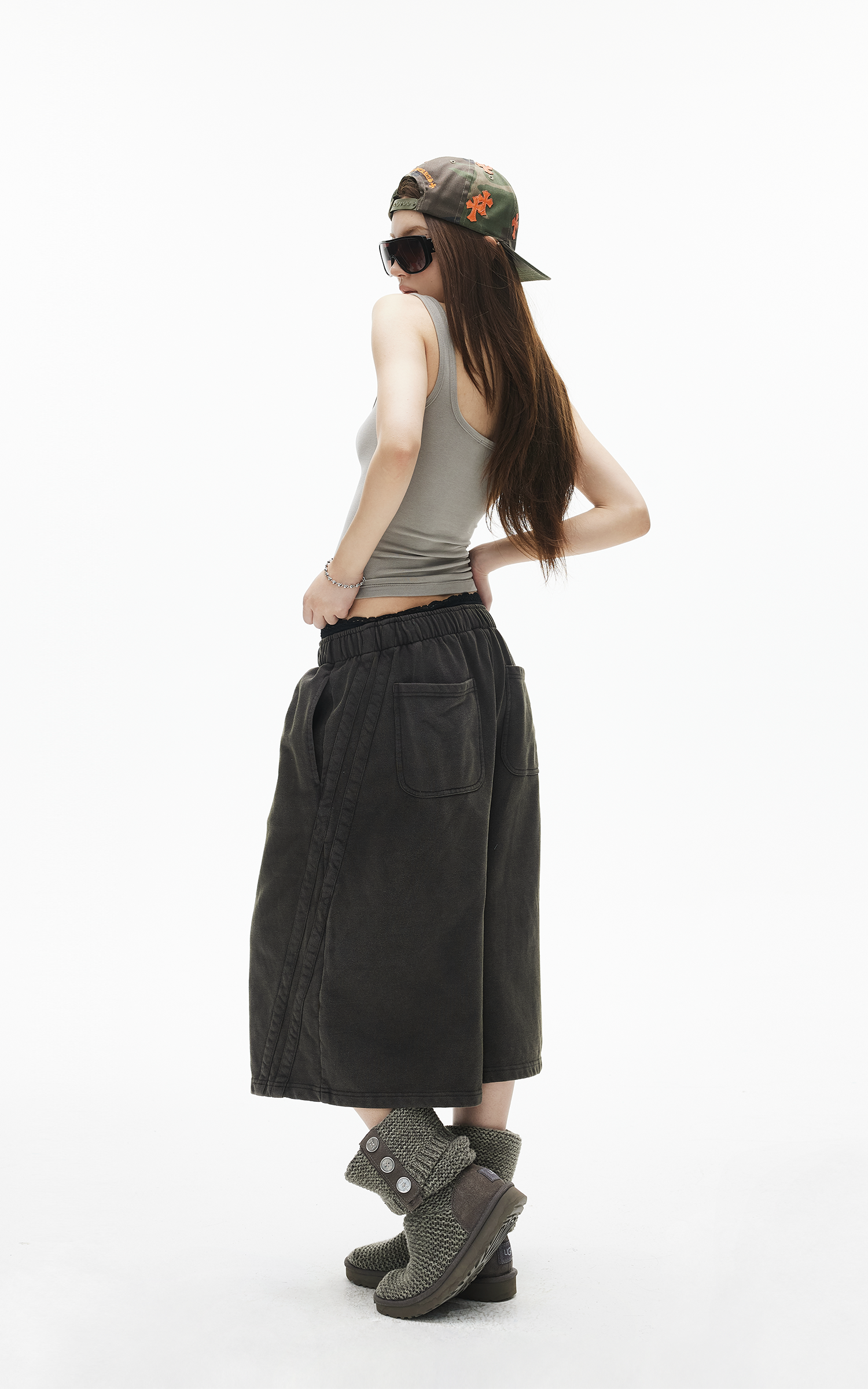 IAMXIAA Square Neck Slim Fit Tank Top