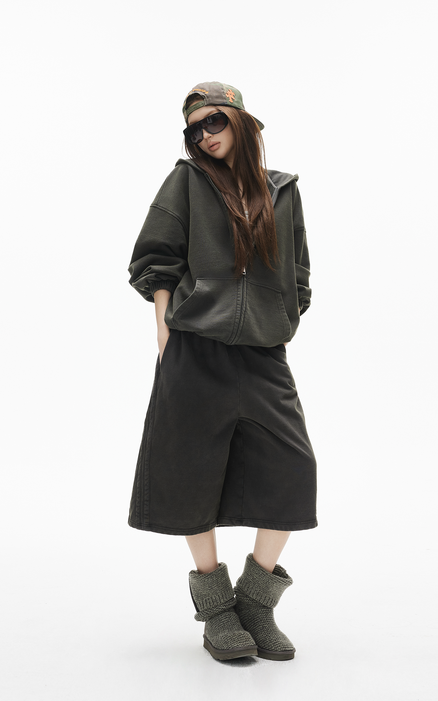 IAMXIAA 빈티지 워시 집업 후디 &amp; 크롭트 스웨트팬츠 세트