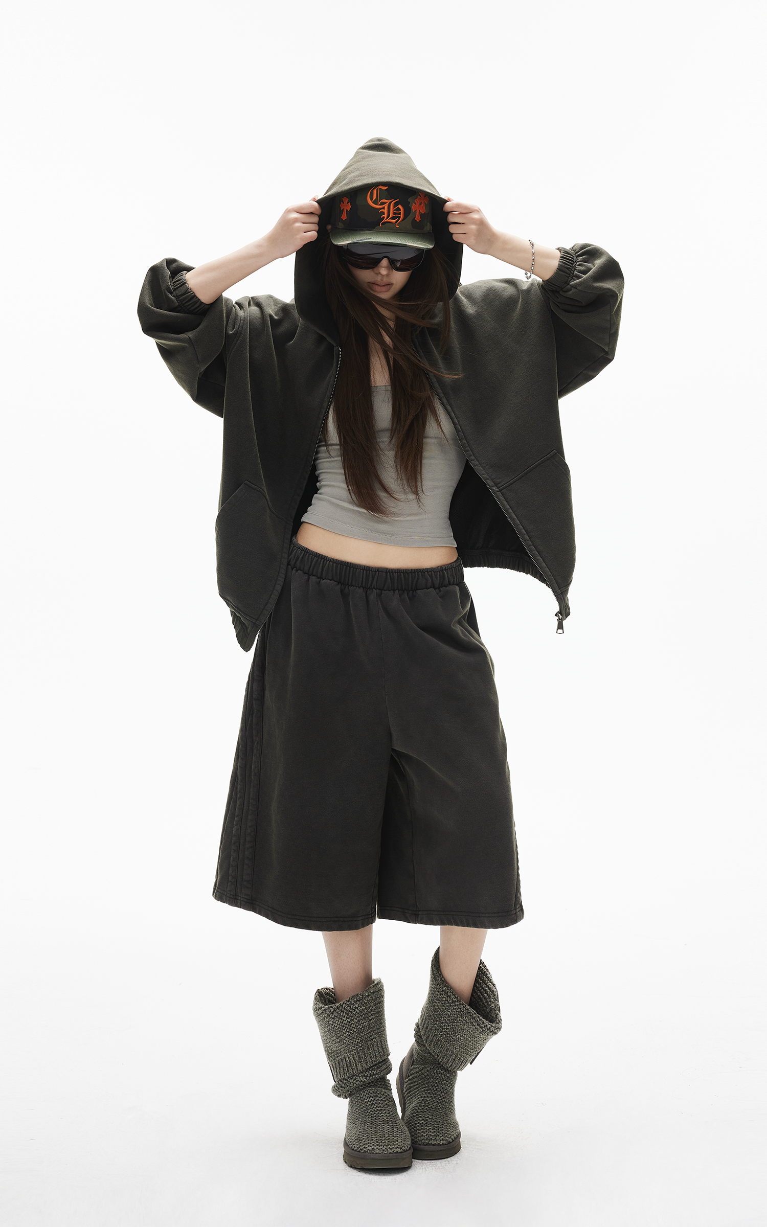 IAMXIAA 빈티지 워시 집업 후디 &amp; 크롭트 스웨트팬츠 세트