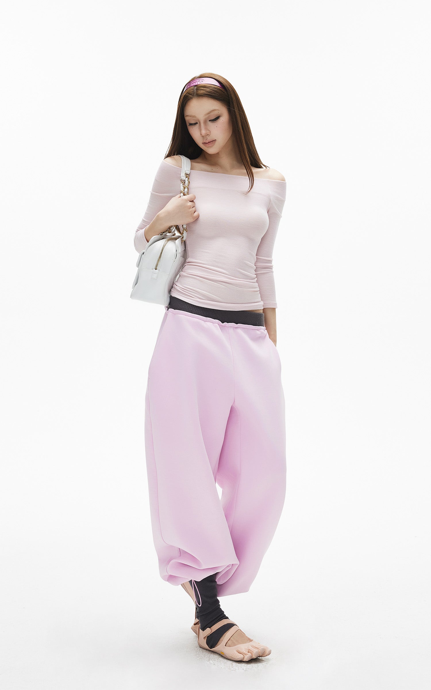 IAMXIAA オフショルダー フィットニット ロングスリーブ トップ