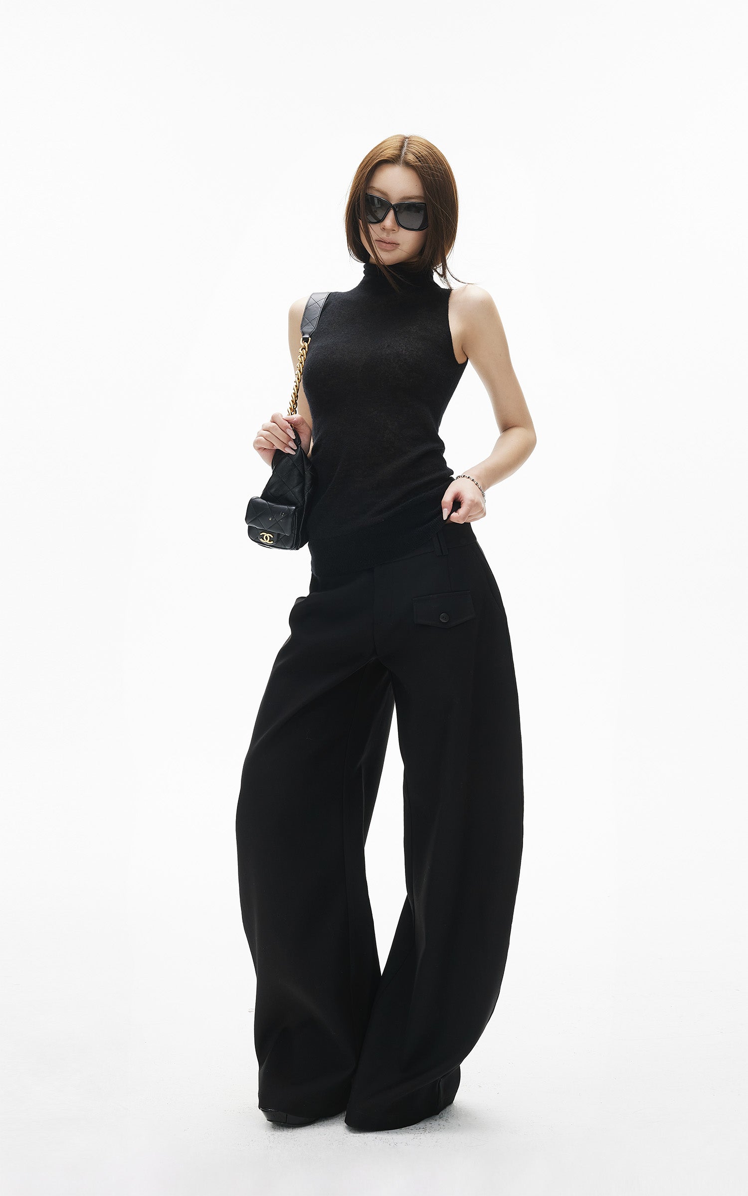 IAMXIAA フィッテッドモックネックニットタンク