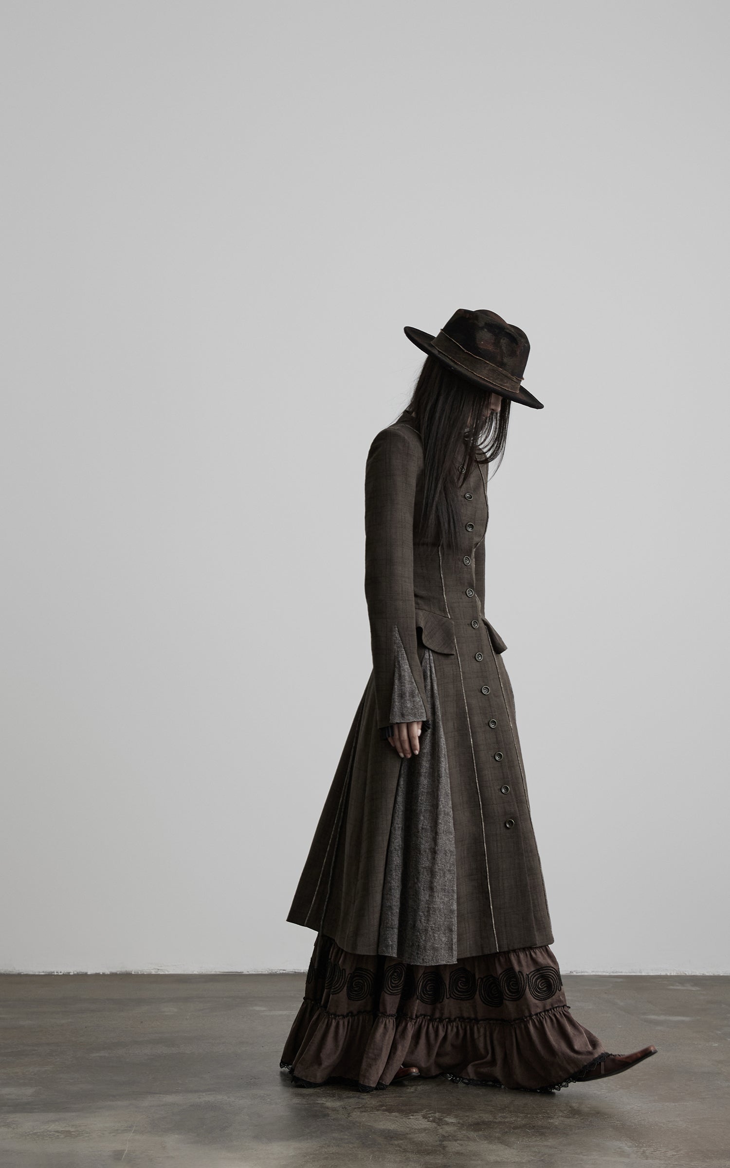 DOINDULGE Deconstructed Stand-Collar Paneled Trench Coat