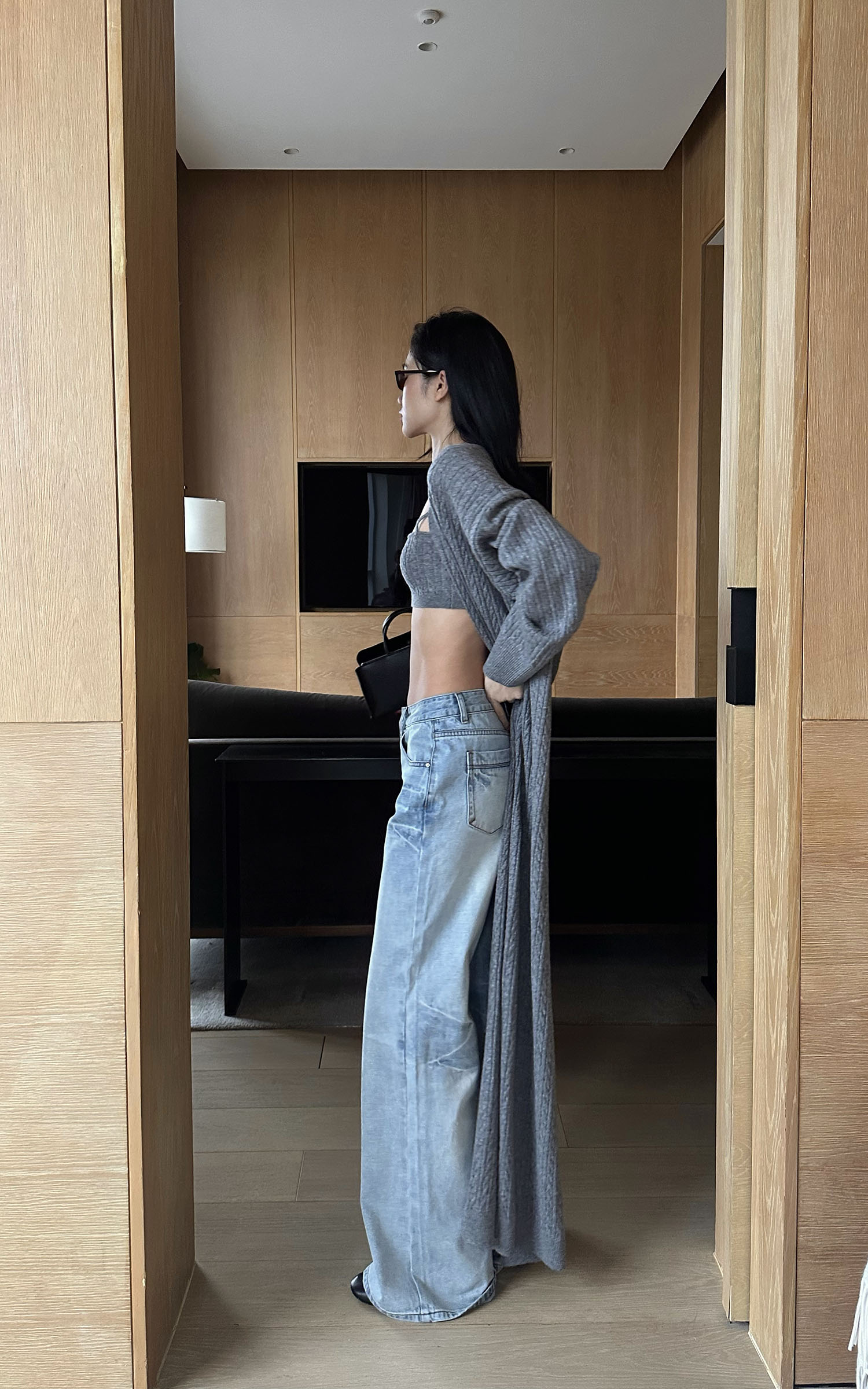 ROVENTE Vintage Washed Low-Rise Straight Leg Jeans