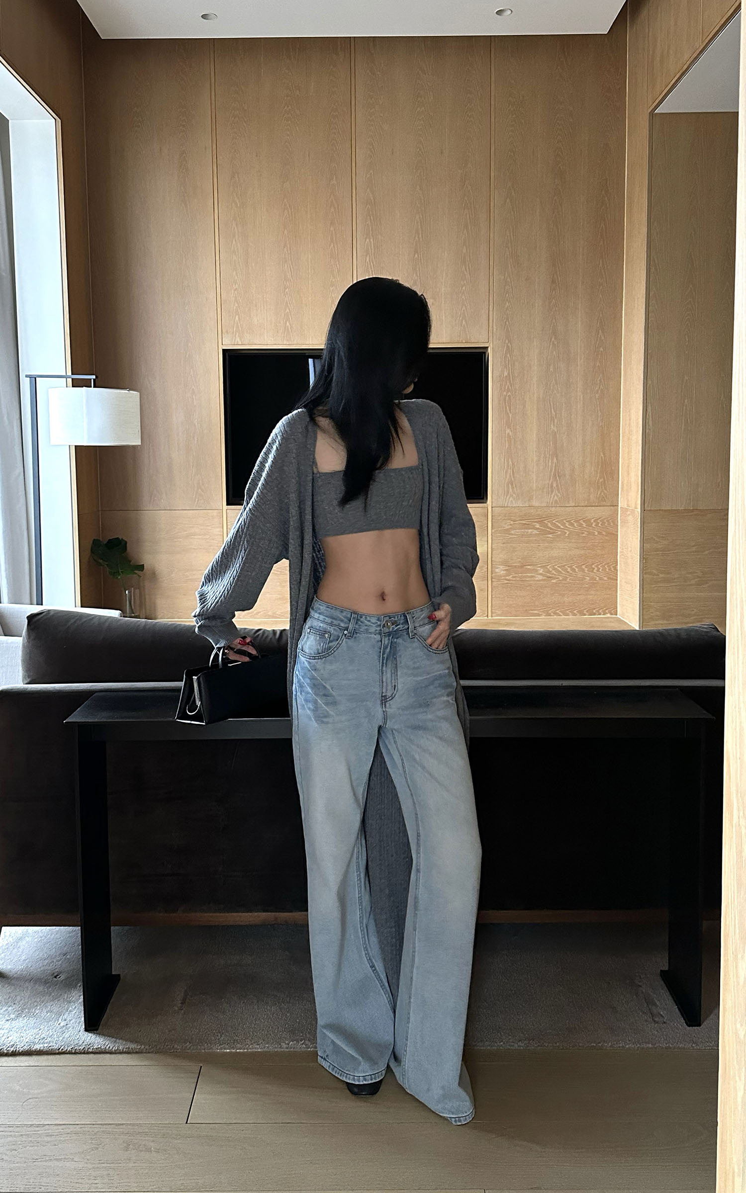 ROVENTE Vintage Washed Low-Rise Straight Leg Jeans