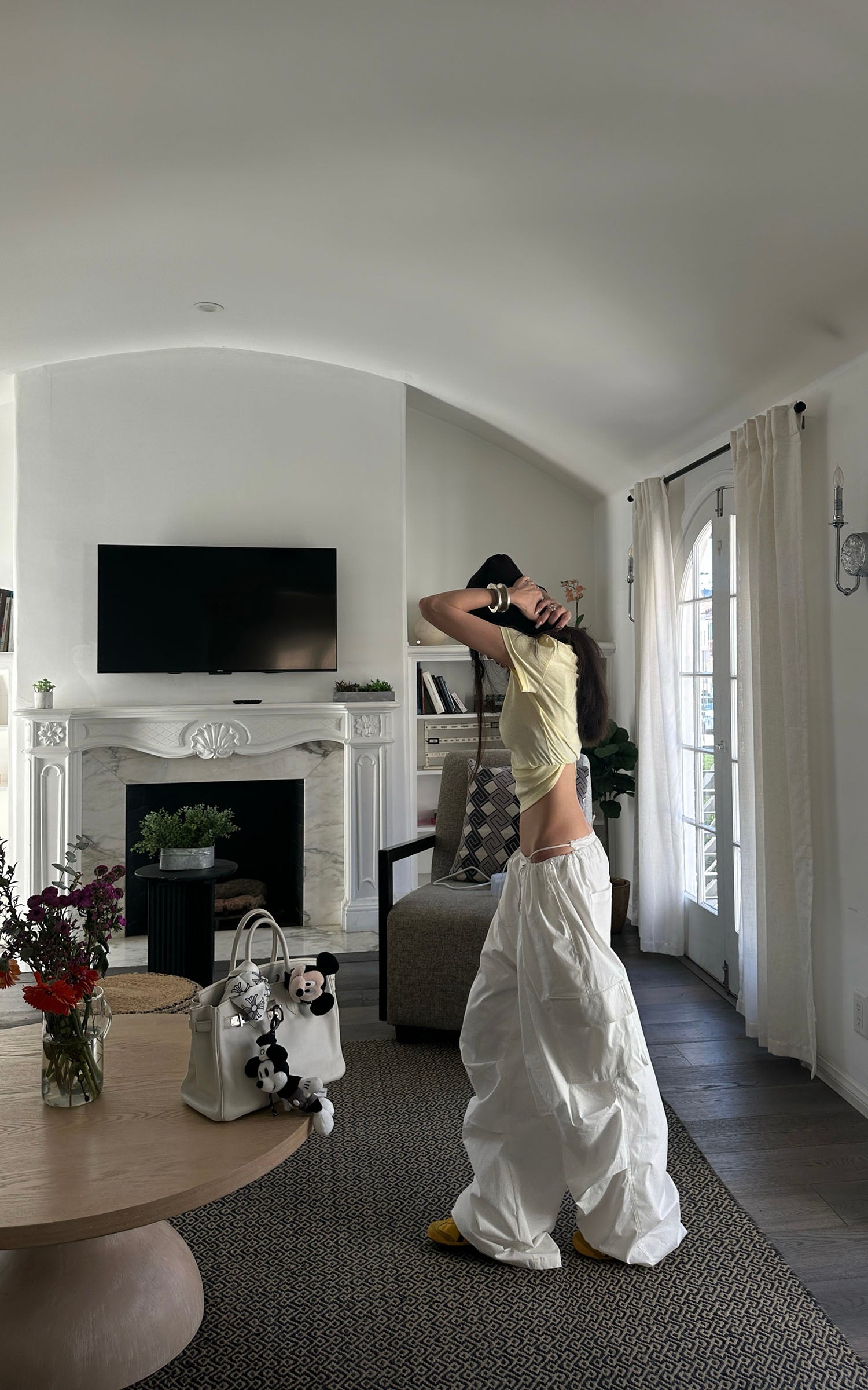 WARDEN EDGE Essential Cropped Graphic T-Shirt