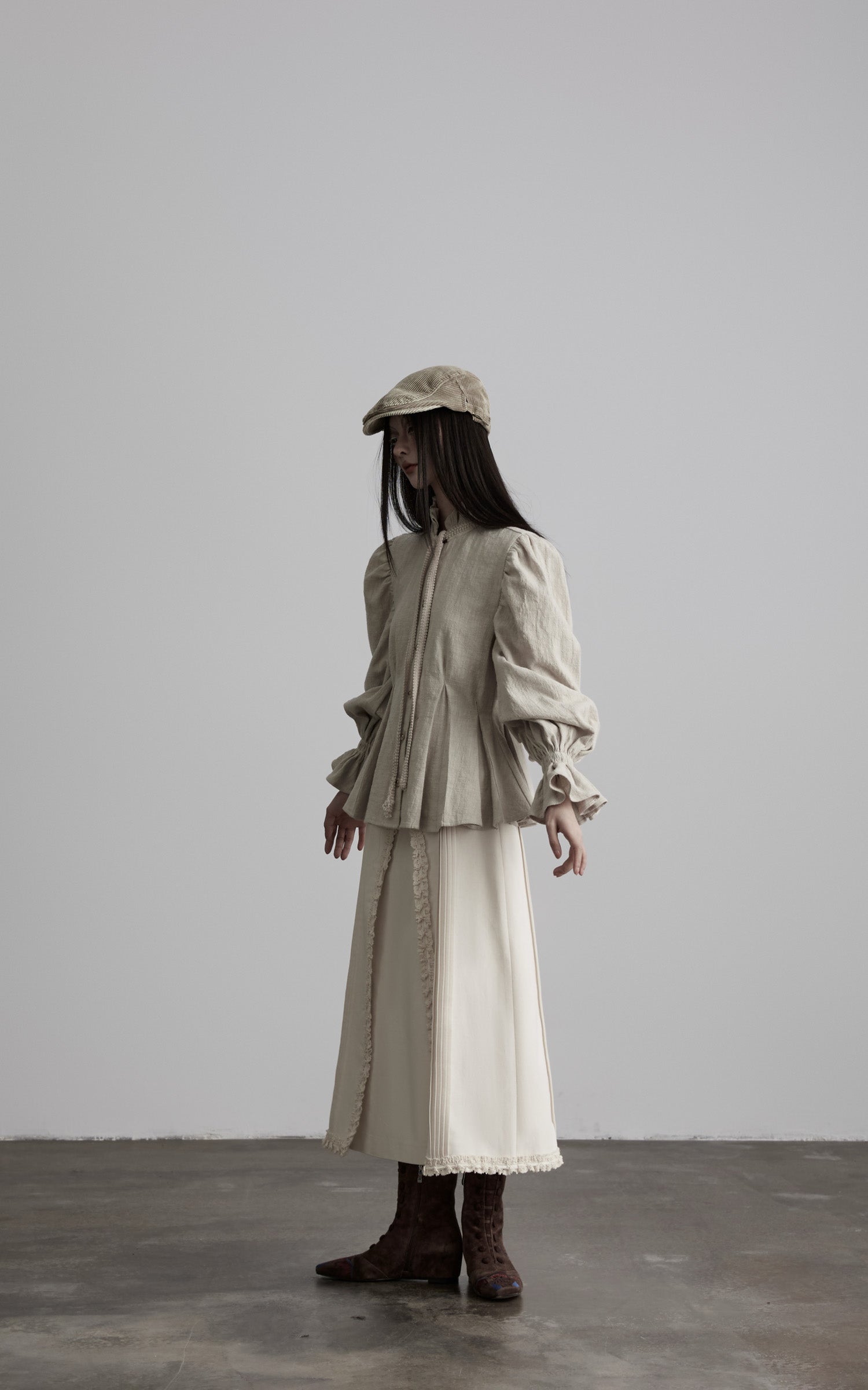 DOINDULGE Sculpted Pleated Waist Ruffle Collar Linen Shirt