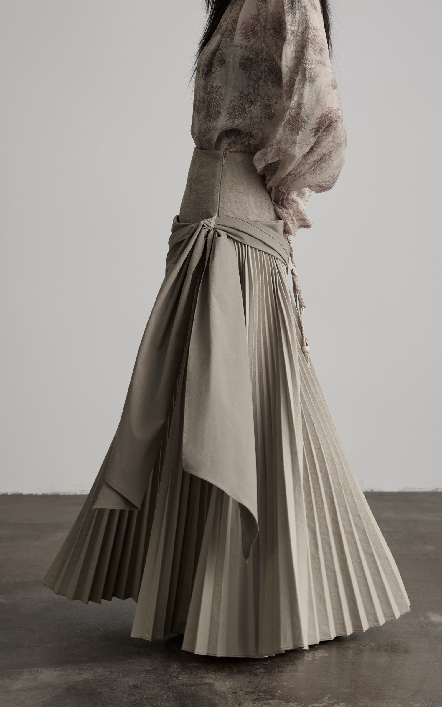 DOINDULGE Draped Pleated Layered Long Skirt