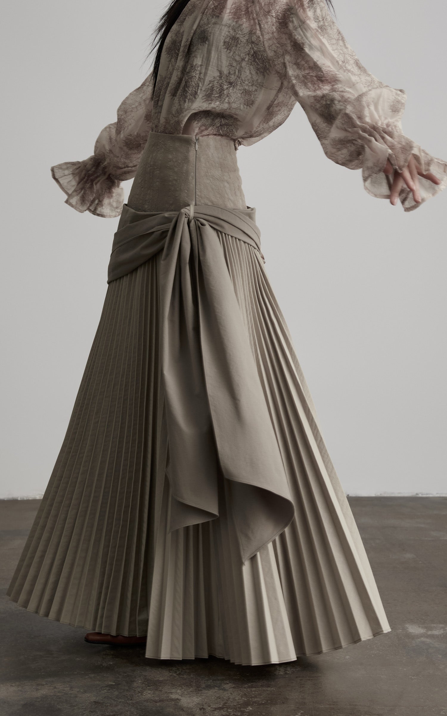 DOINDULGE Draped Pleated Layered Long Skirt