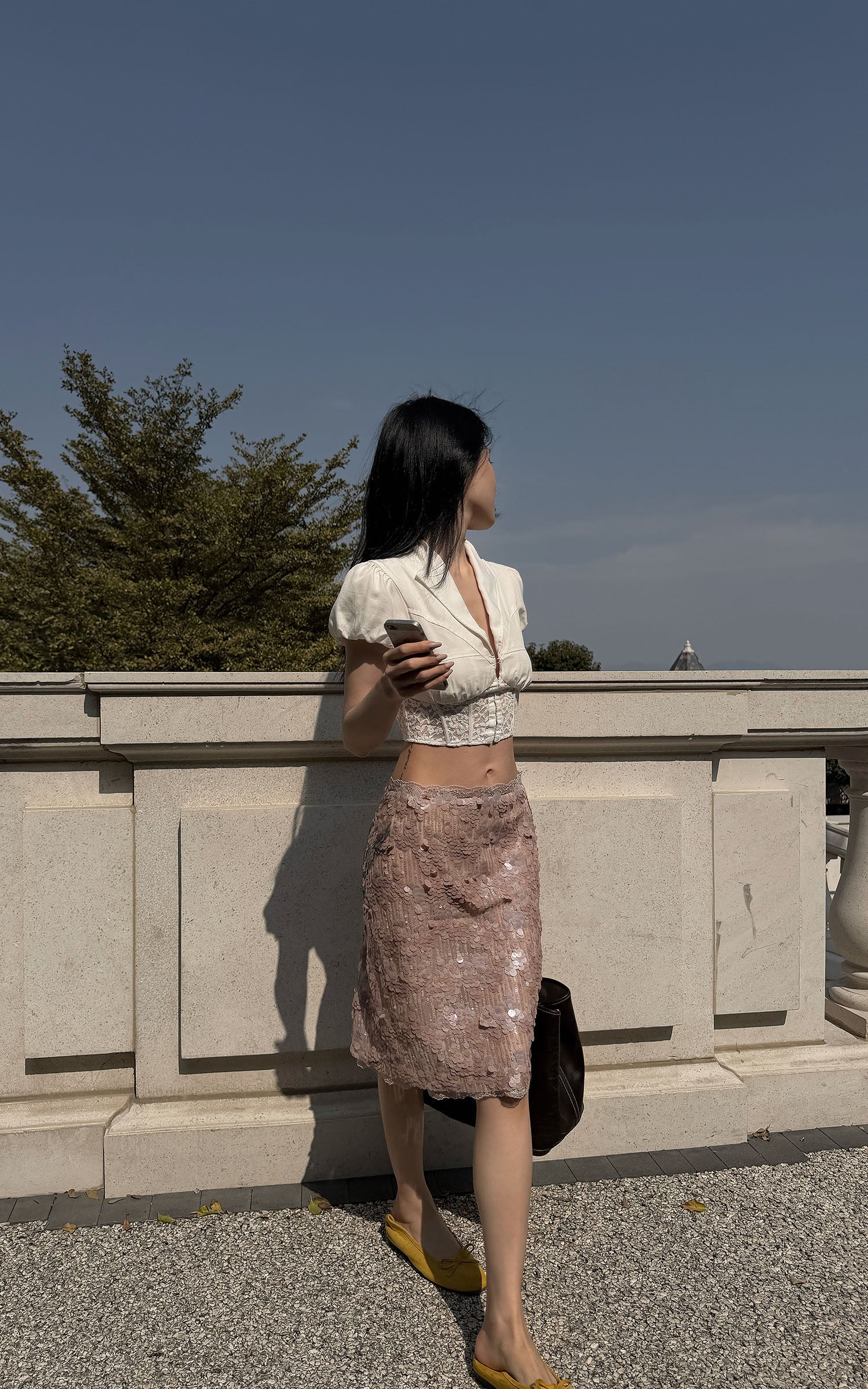 Hydrae スパンコール装飾のミディスカート