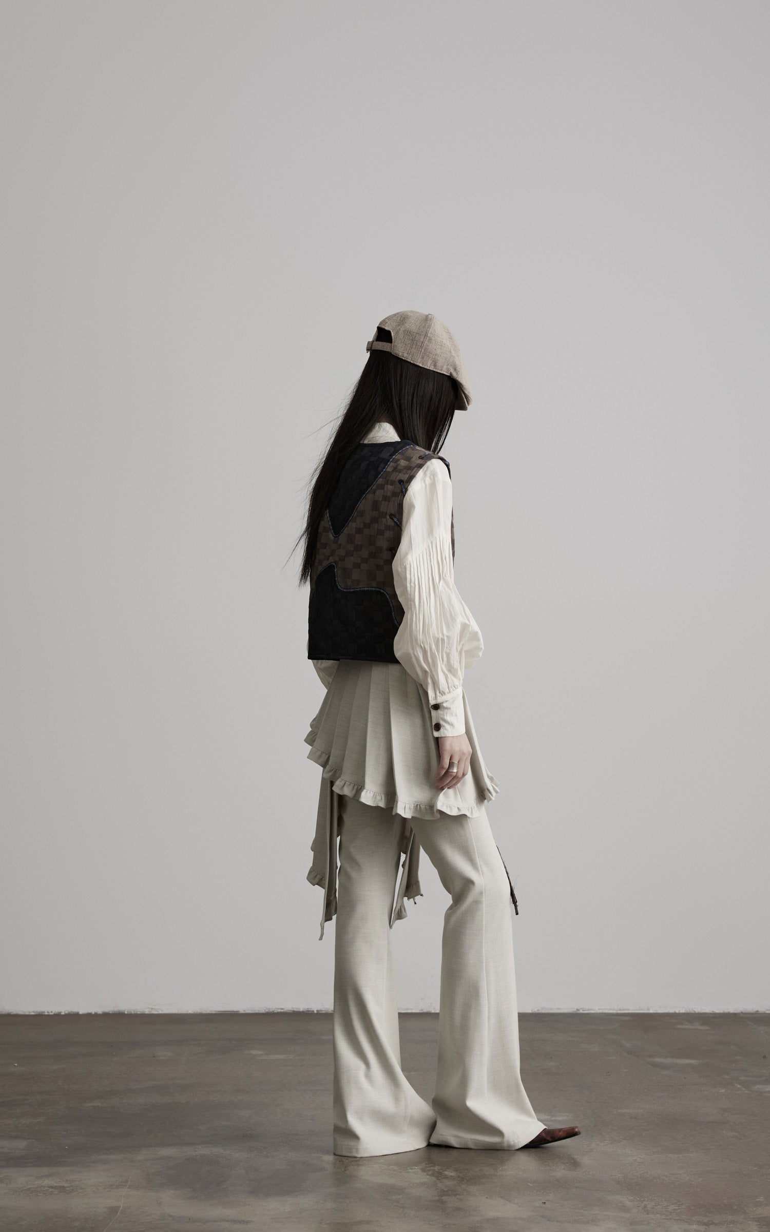DOINDULGE Layered Pleated Panel Flared Trousers