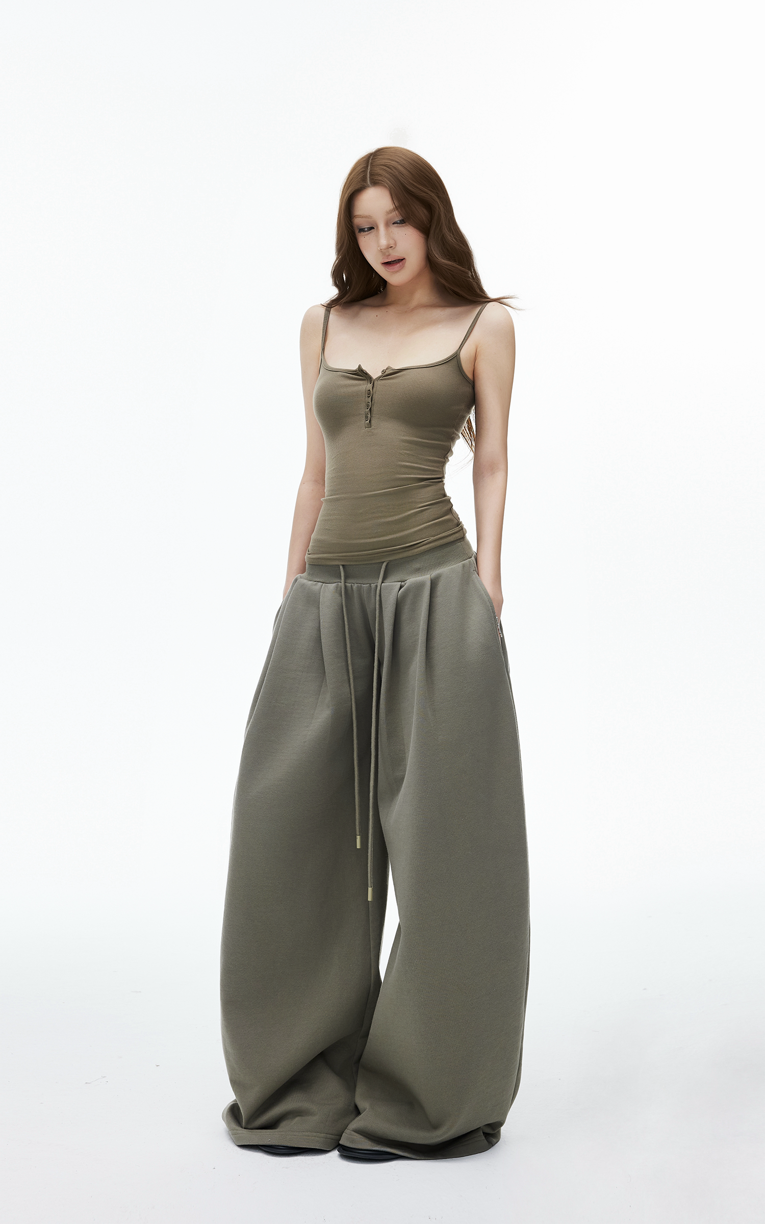 IAMXIAA Low-Rise Drawstring Wide-Leg Pants