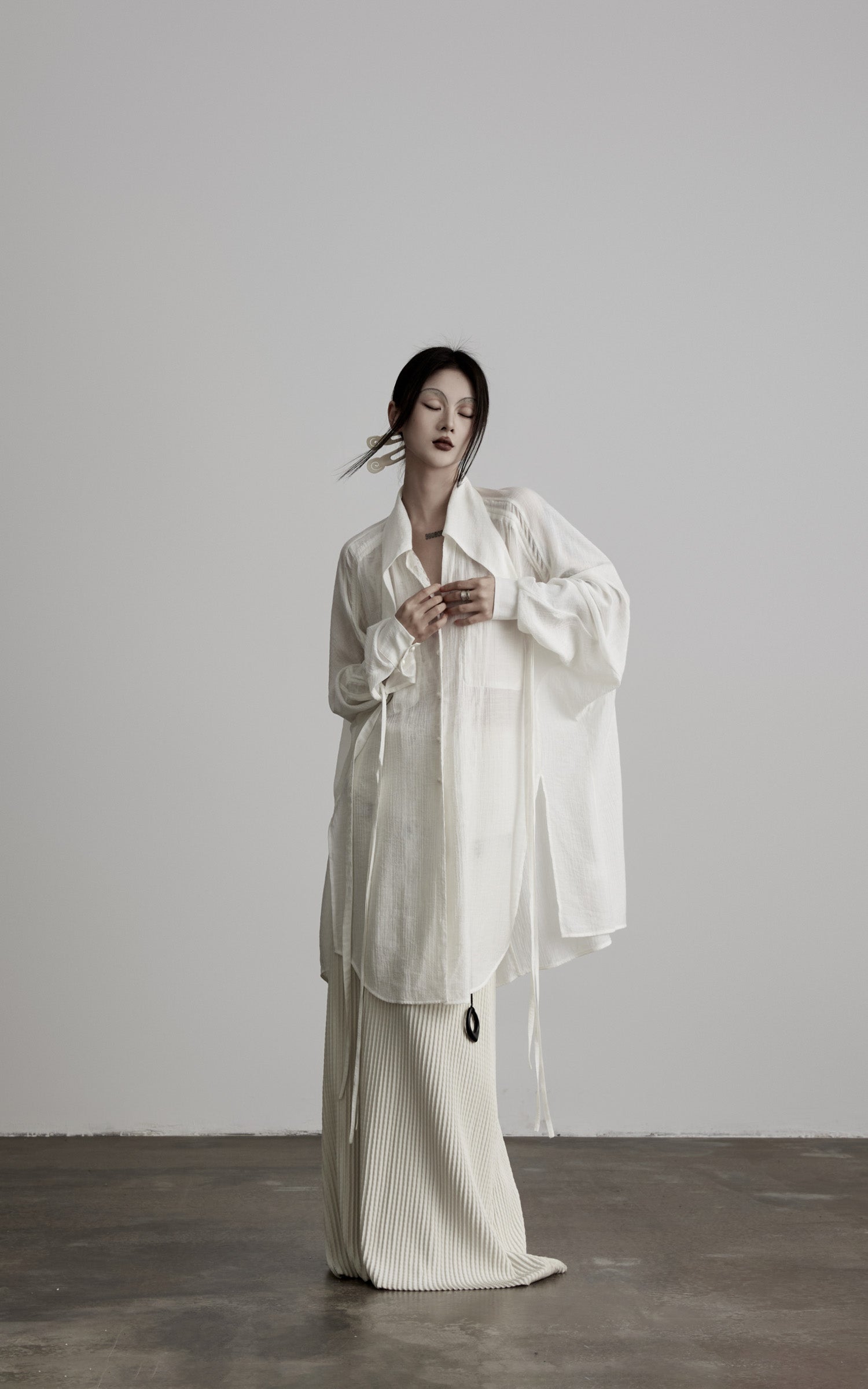 DOINDULGE Draped Batwing Sleeve Drawstring Shirt