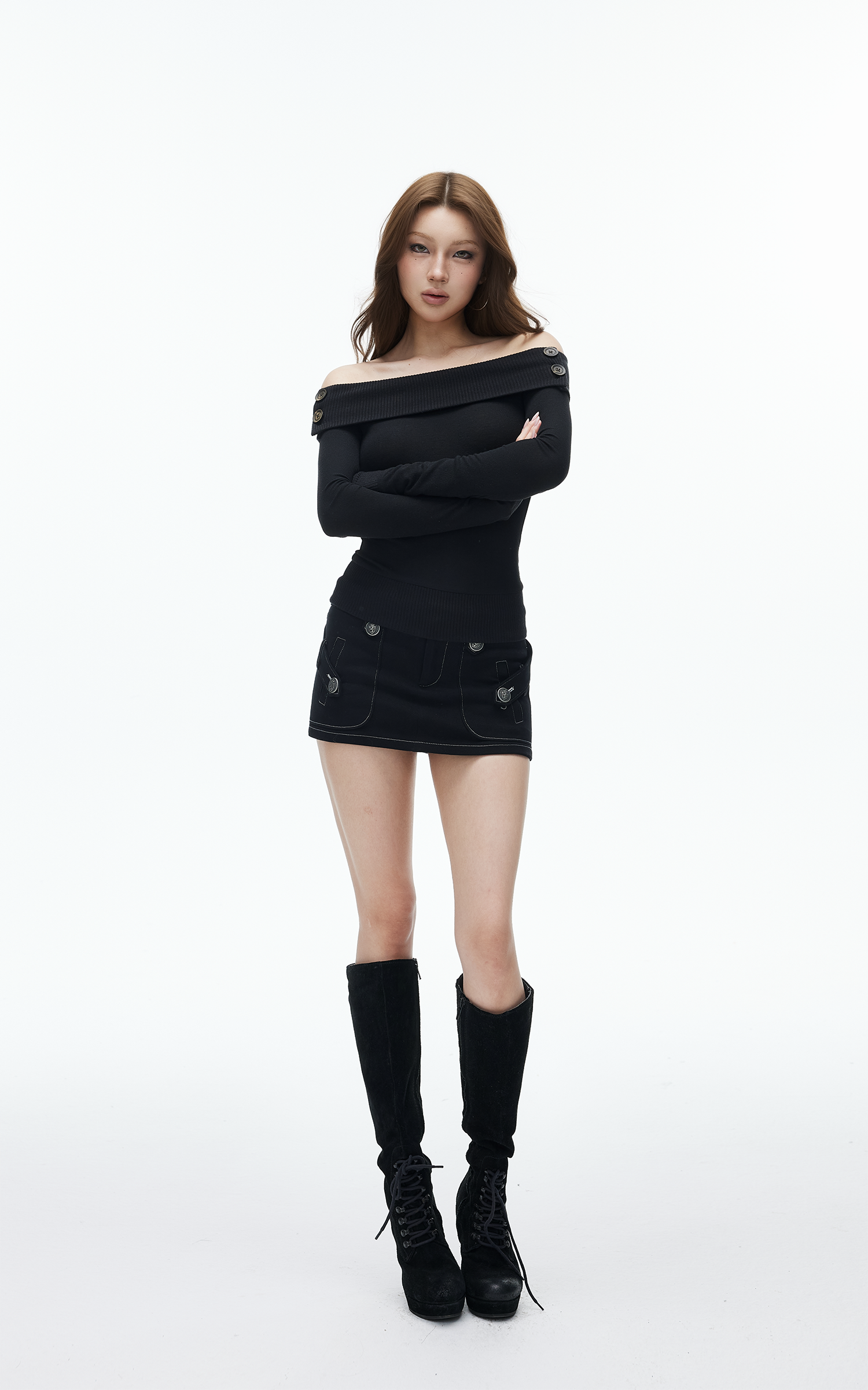 IAMXIAA Off-Shoulder Open Back Fitted Long Sleeve Top