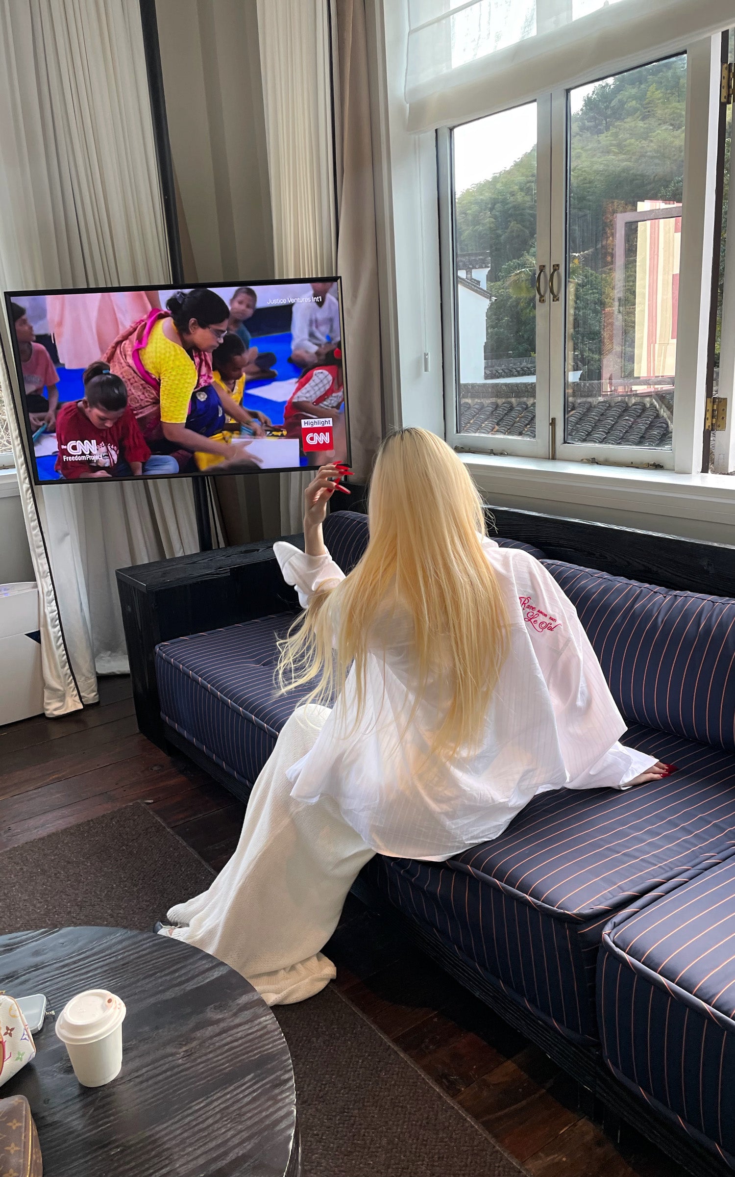 Rase le sol Embroidered Back Detail Oversized Shirt Lightweight Textured Relaxed Fit Shirt