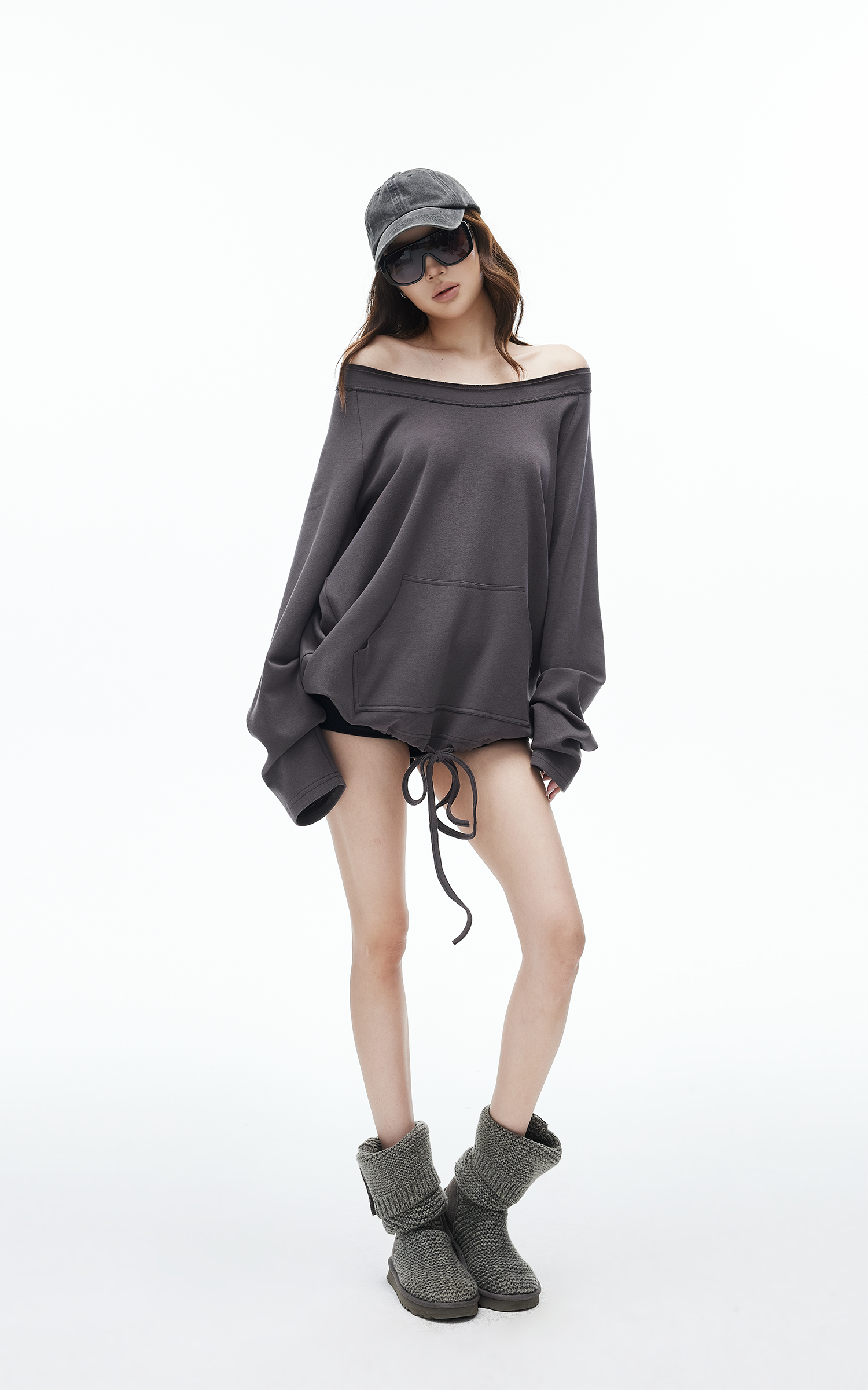 IAMXIAA Off-Shoulder Drawstring Hem Oversized Sweatshirt