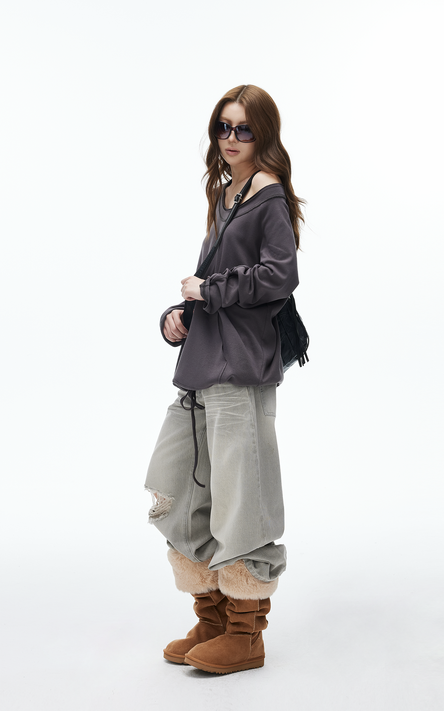 IAMXIAA Off-Shoulder Drawstring Hem Oversized Sweatshirt