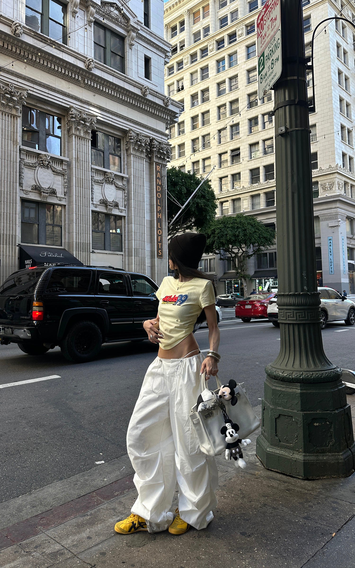 WARDEN EDGE Essential Cropped Graphic T-Shirt