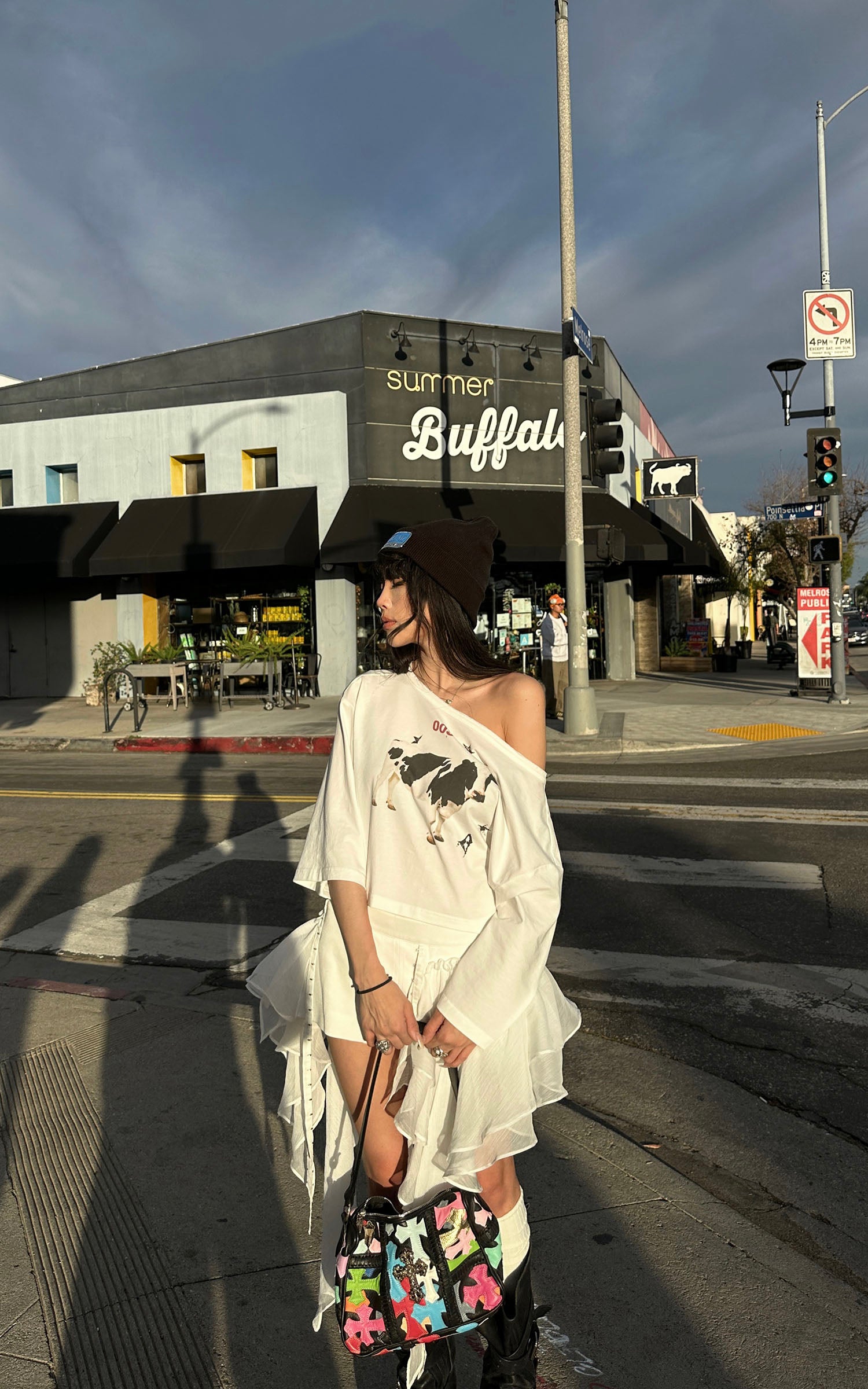 WARDEN EDGE Asymmetric Graphic Cropped Top Loose Off Shoulder Tee