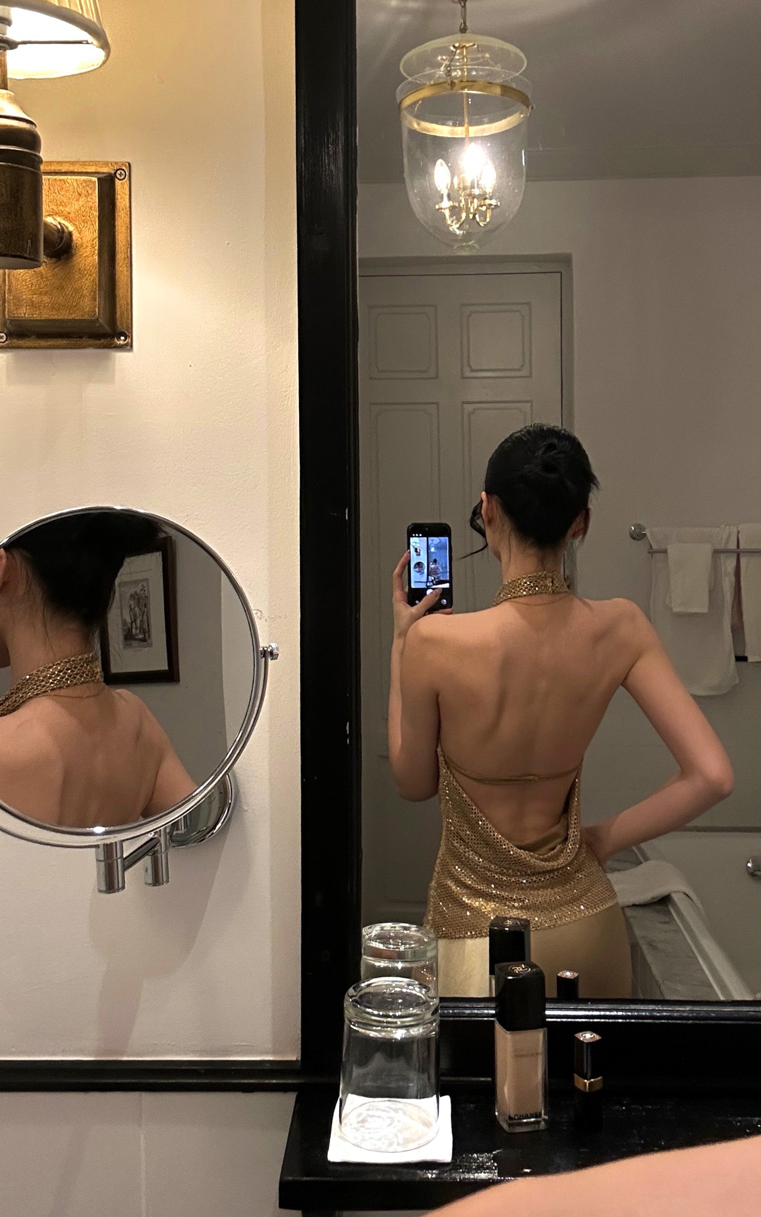 ROVENTE Metallic Mesh Halter Top