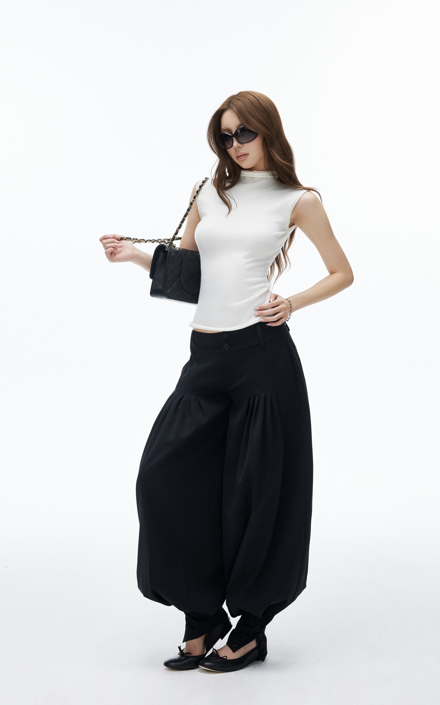 IAMXIAA ハイネックフィットスリーブレストップ
