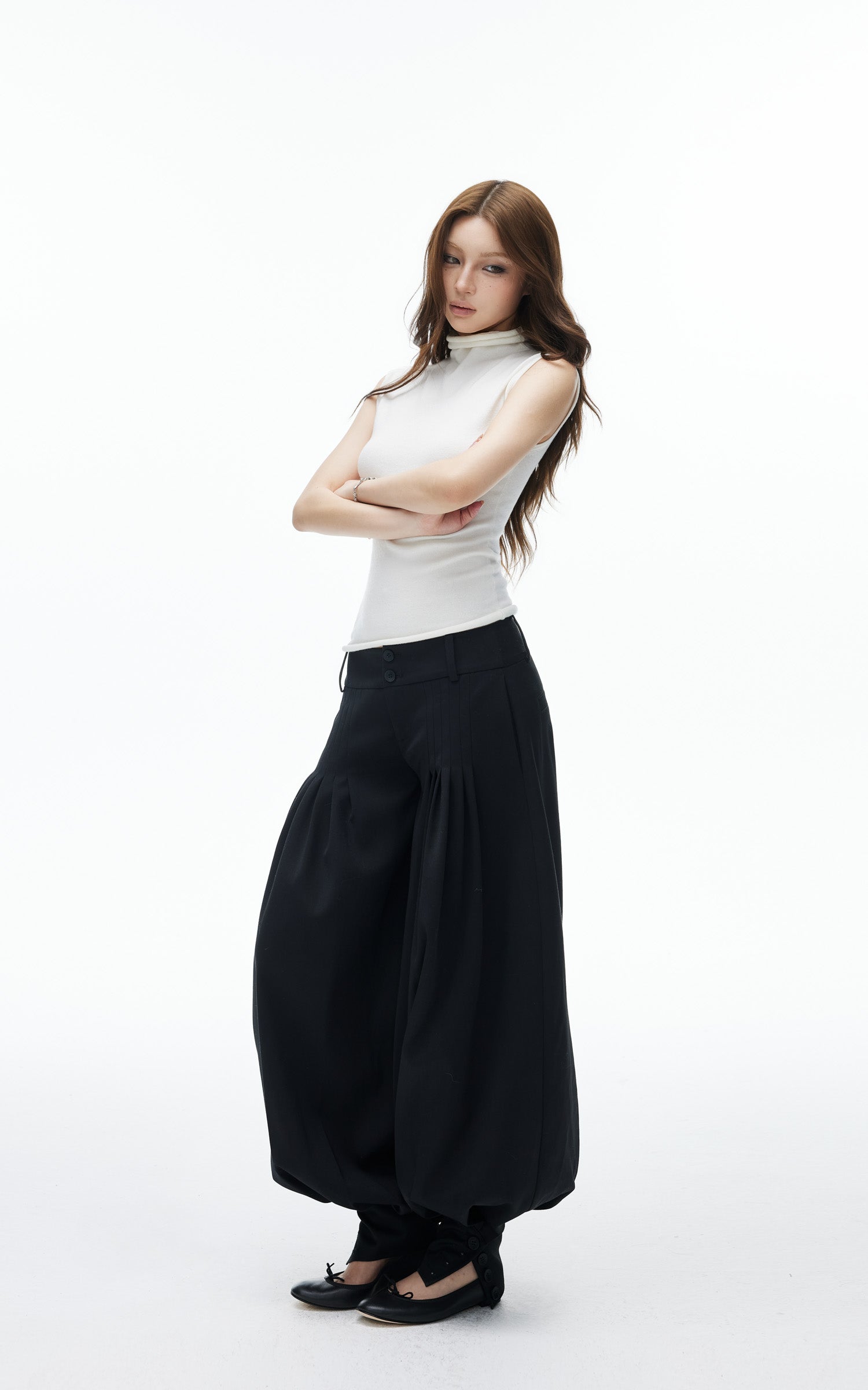 IAMXIAA ハイネックフィットスリーブレストップ