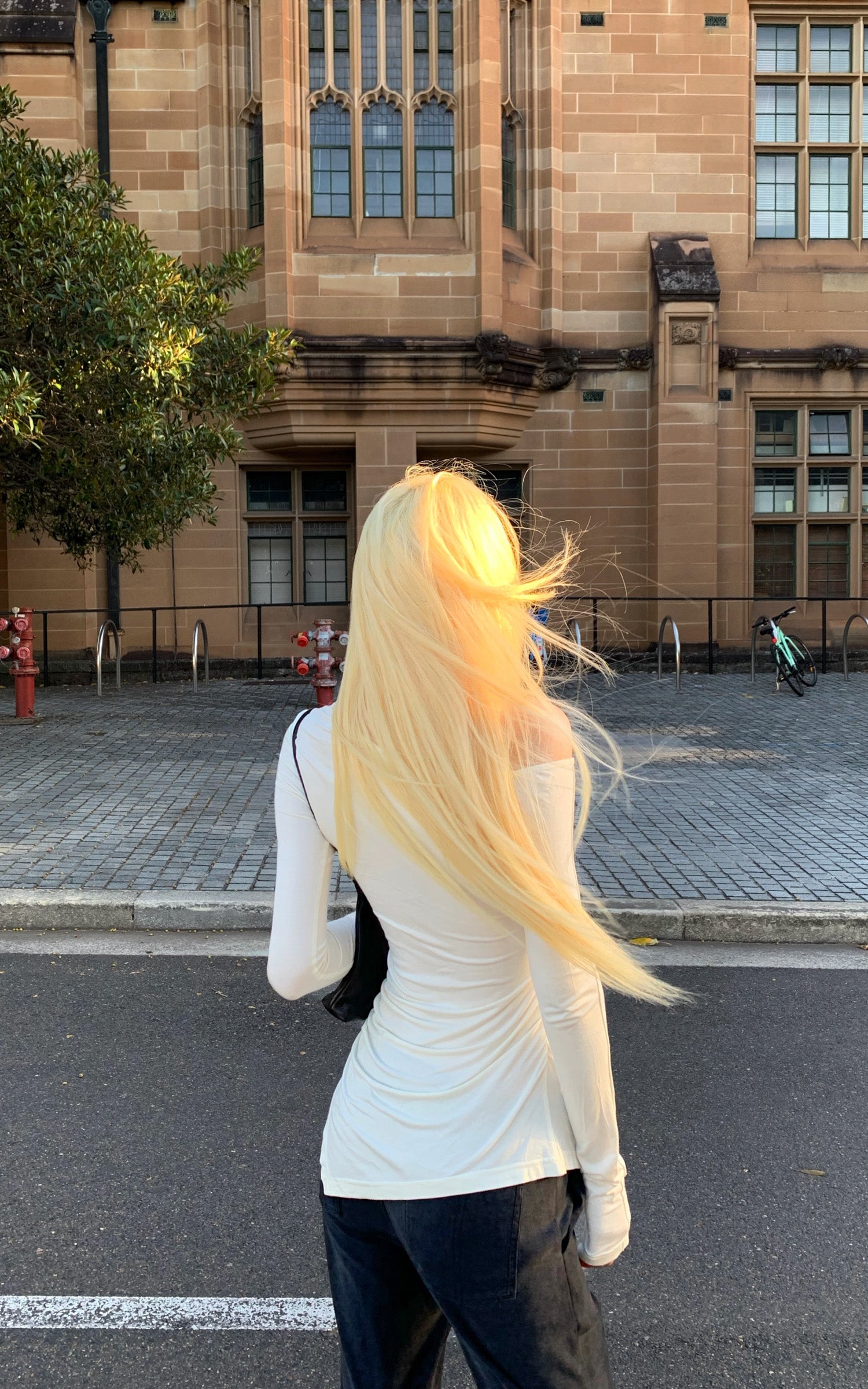 Rase le sol Asymmetric Off-Shoulder Ruched Long Sleeve Top