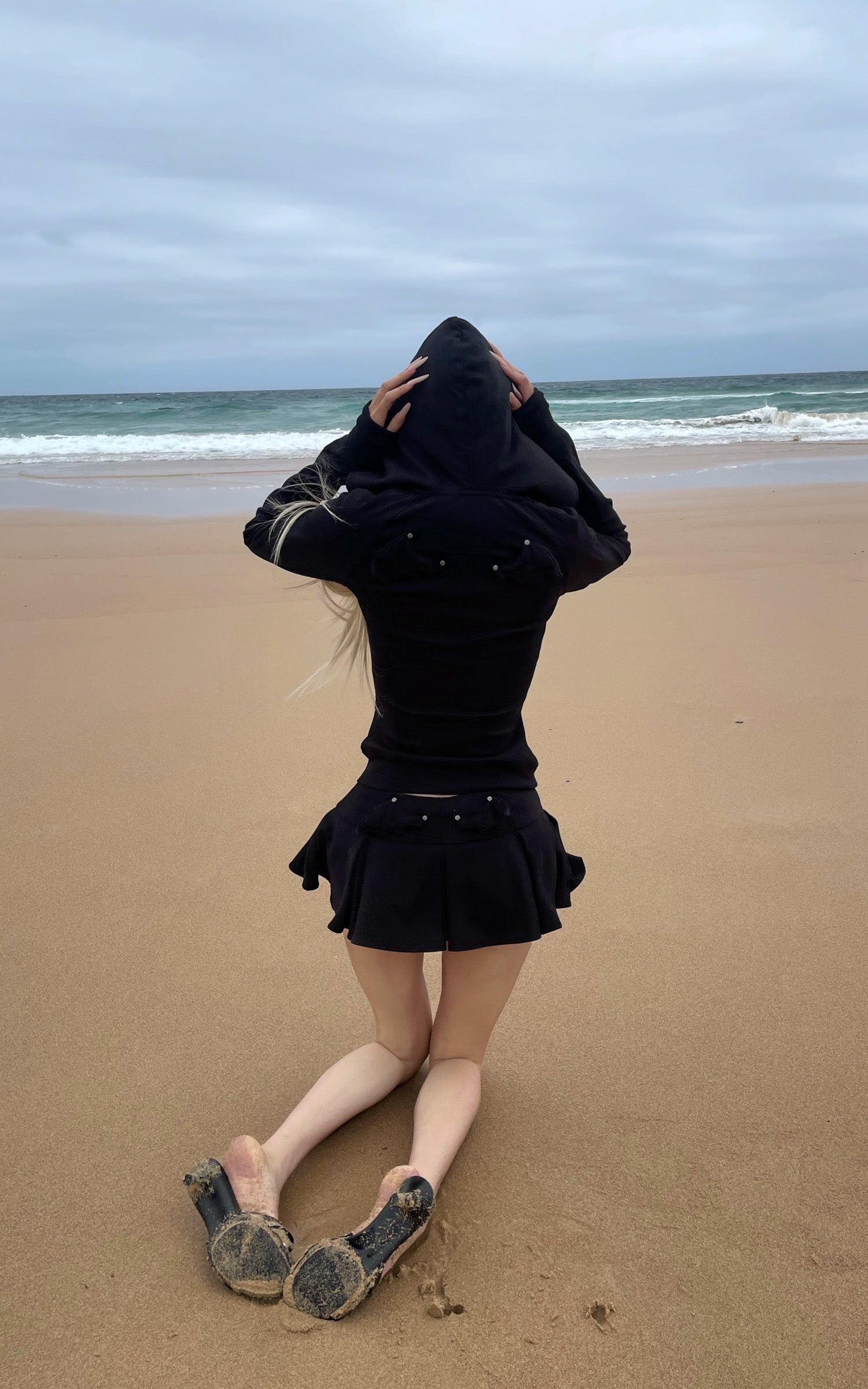 Rase le sol ポイントフード付きフィットジップアップ長袖トップ
