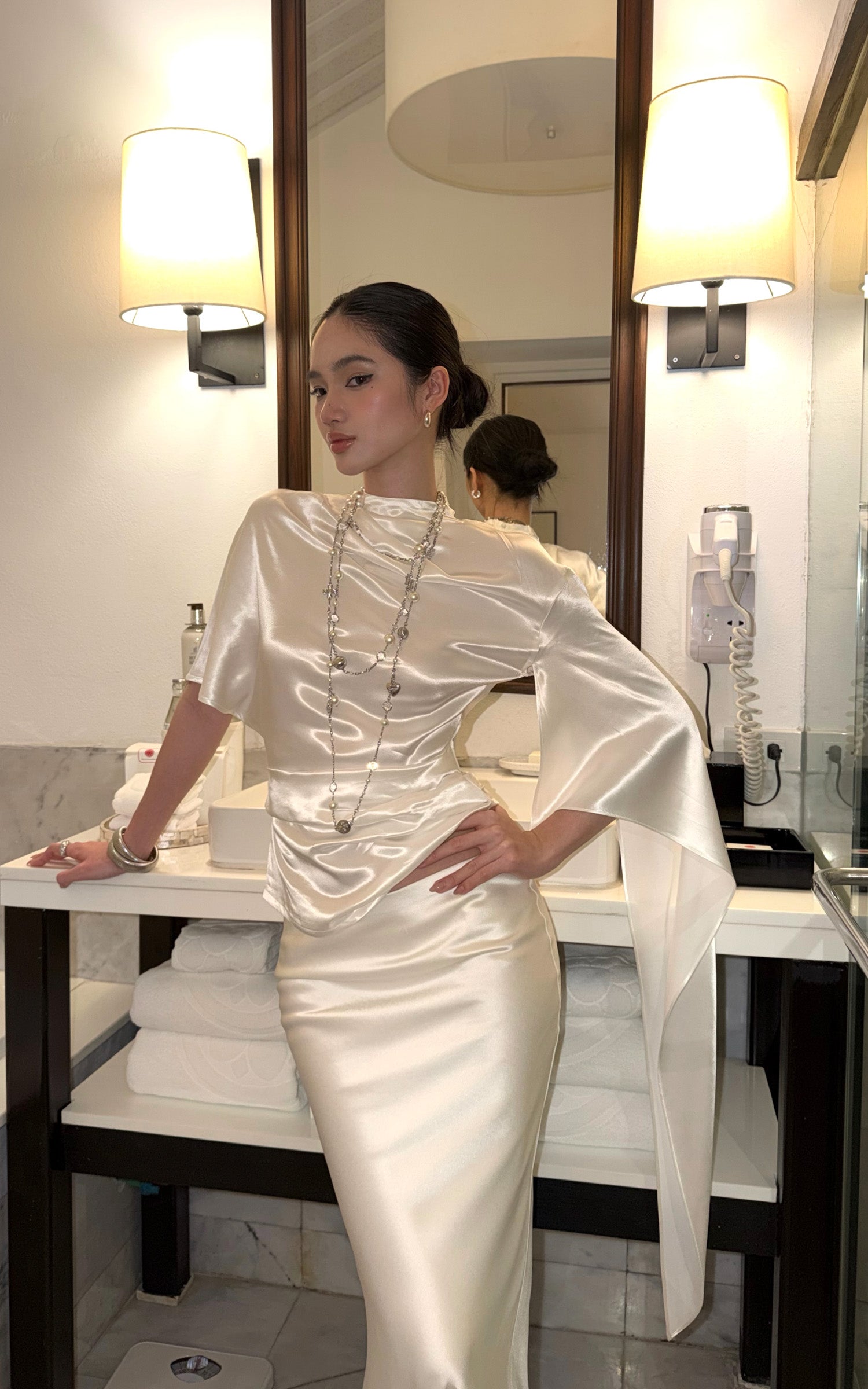 ROVENTE Draped Satin Asymmetric Sleeve T-Shirt