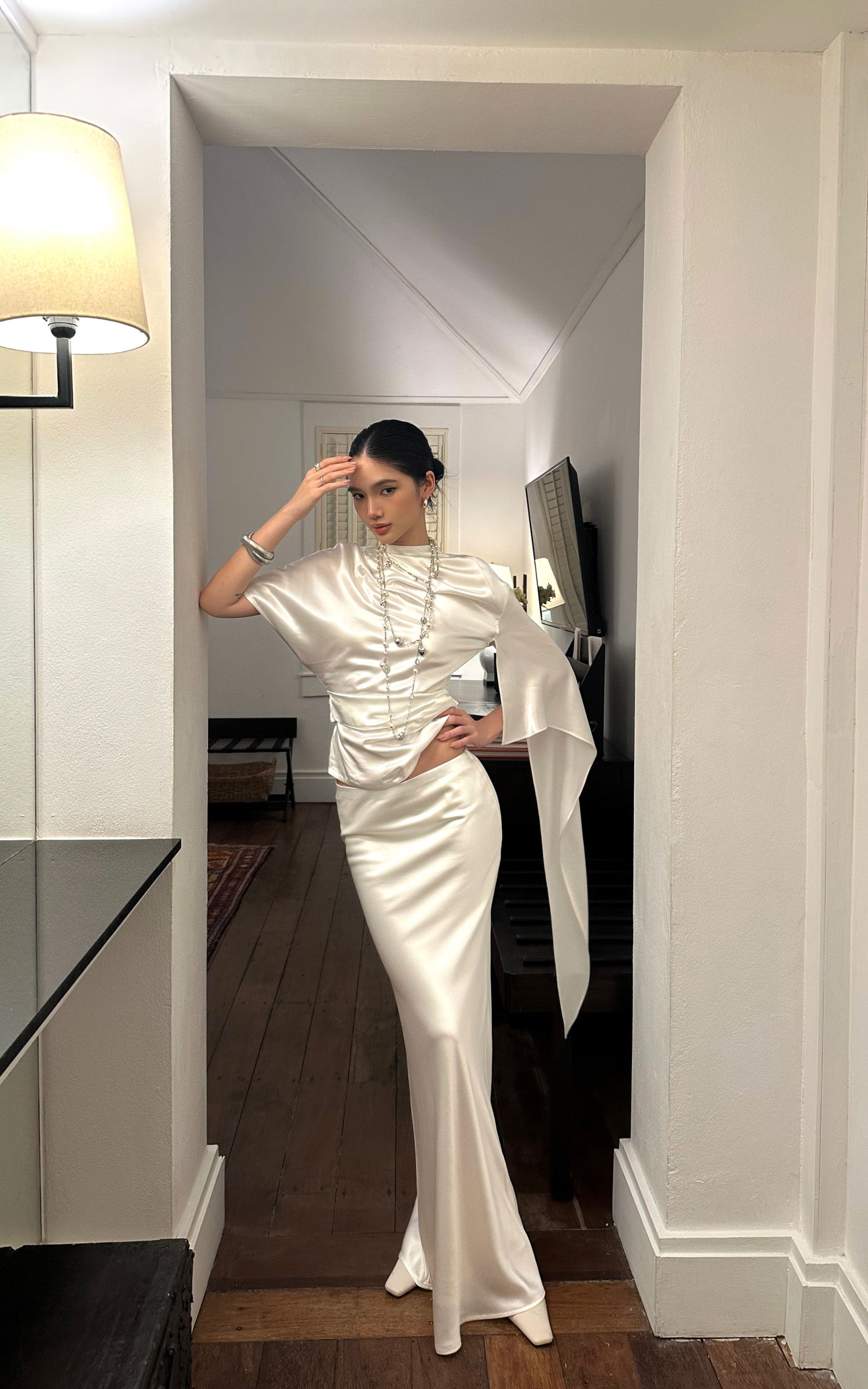 ROVENTE Draped Satin Asymmetric Sleeve T-Shirt