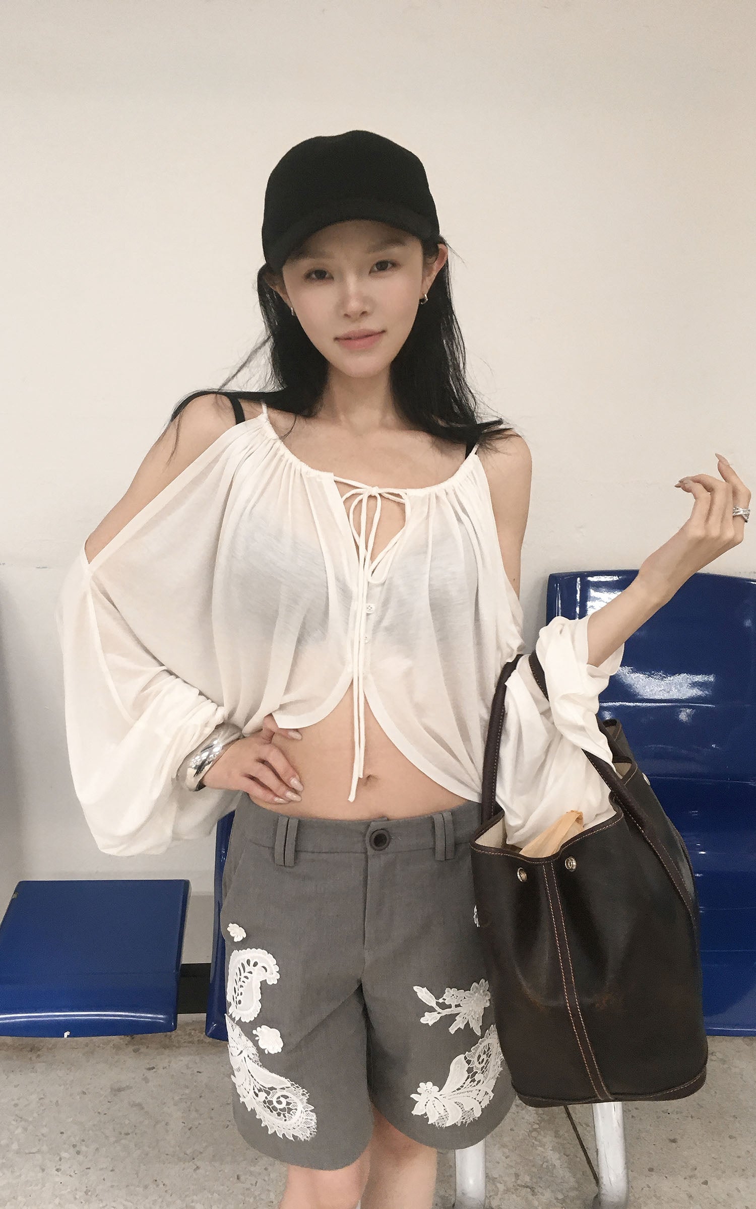 Hydrae 레이스 자수 테일러드 버뮤다 쇼츠 미드라이즈 스트레이트 핏 슈트 쇼츠