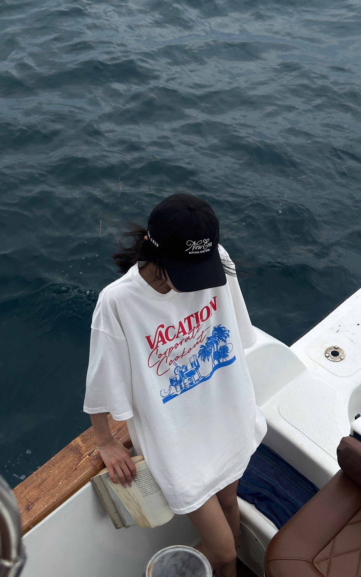 WARDEN EDGE Vacation Graphic Oversized T-Shirt