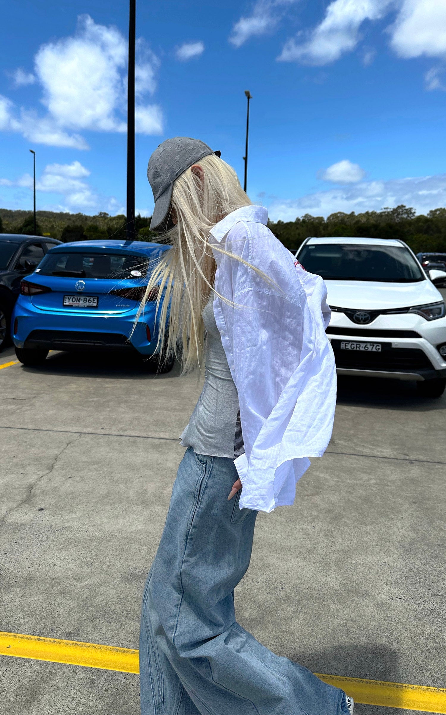 Rase le sol Jean large en denim à panneaux délavés