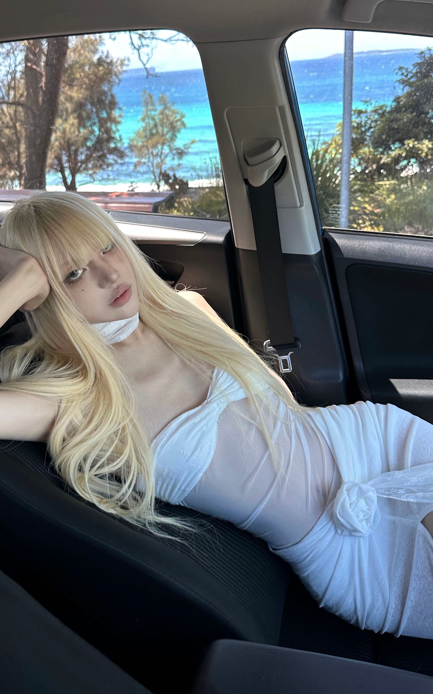 Rase le sol 로즈 매듭 드레이프 튜브탑 &amp; 슬릿 맥시 스커트 세트