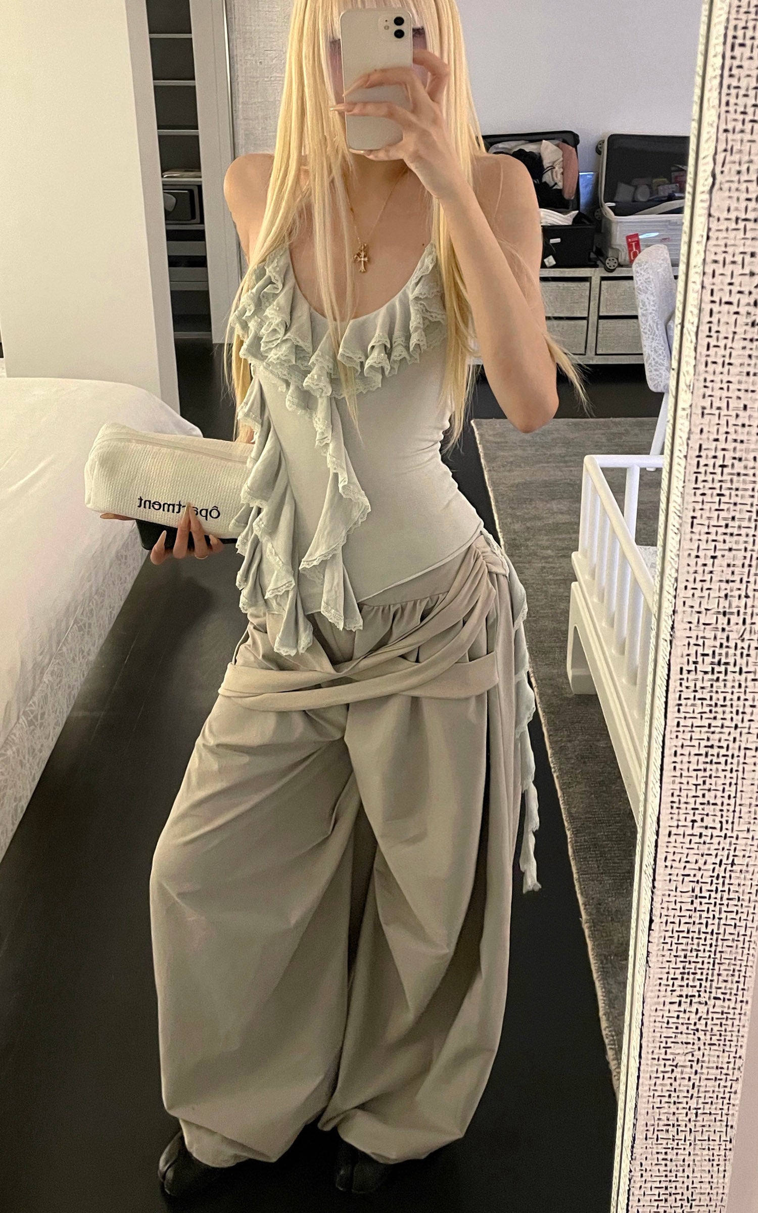 Rase le sol アシンメトリックラッフルハルタートップ