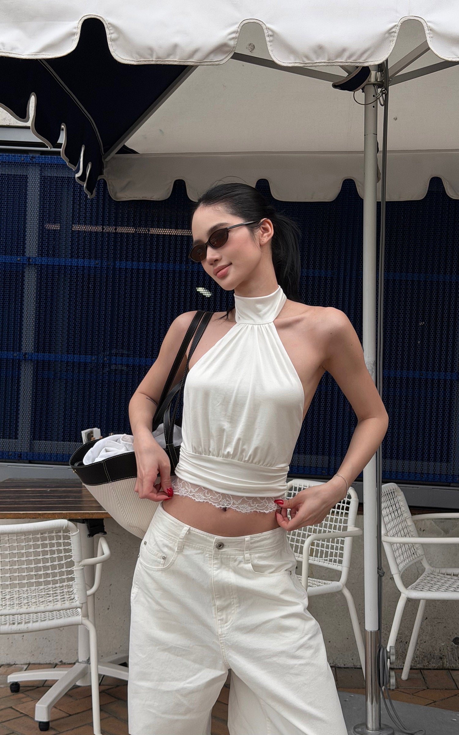 ROVENTE Halter Backless Lace Trim Fitted Top