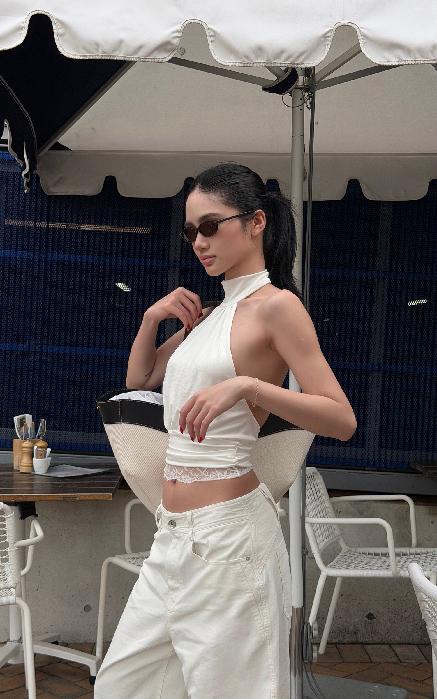 ROVENTE Halter Backless Lace Trim Fitted Top