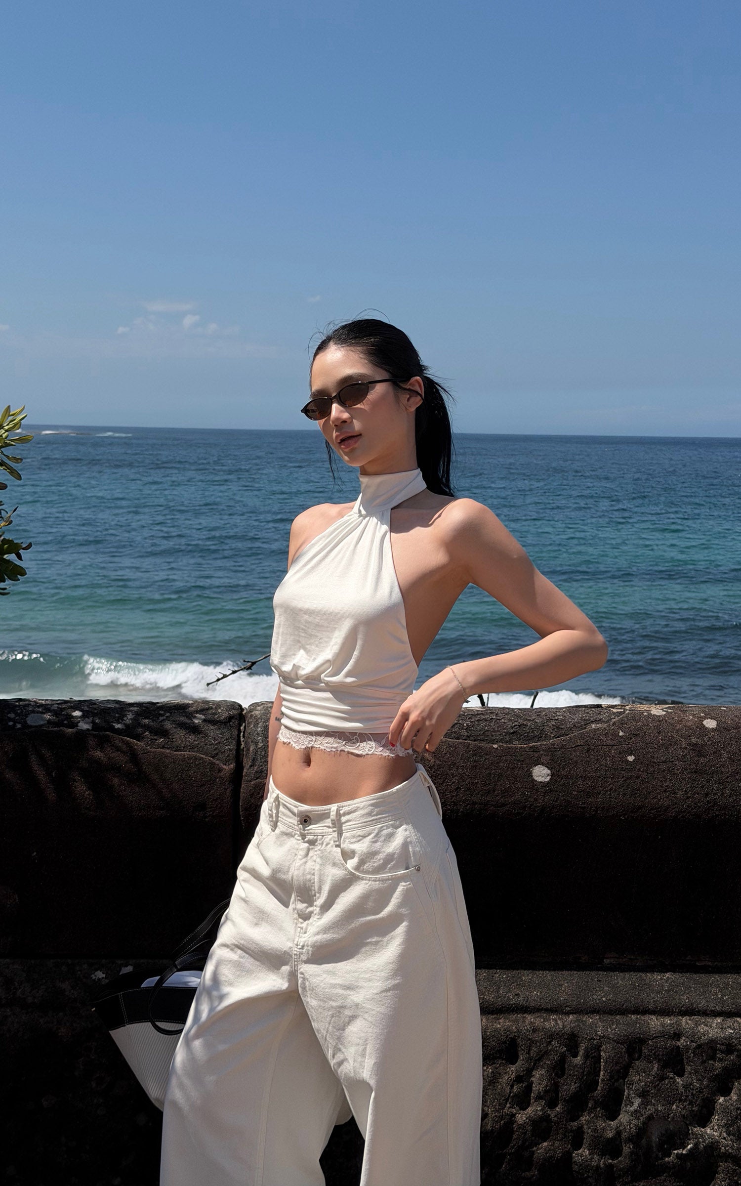 ROVENTE Halter Backless Lace Trim Fitted Top