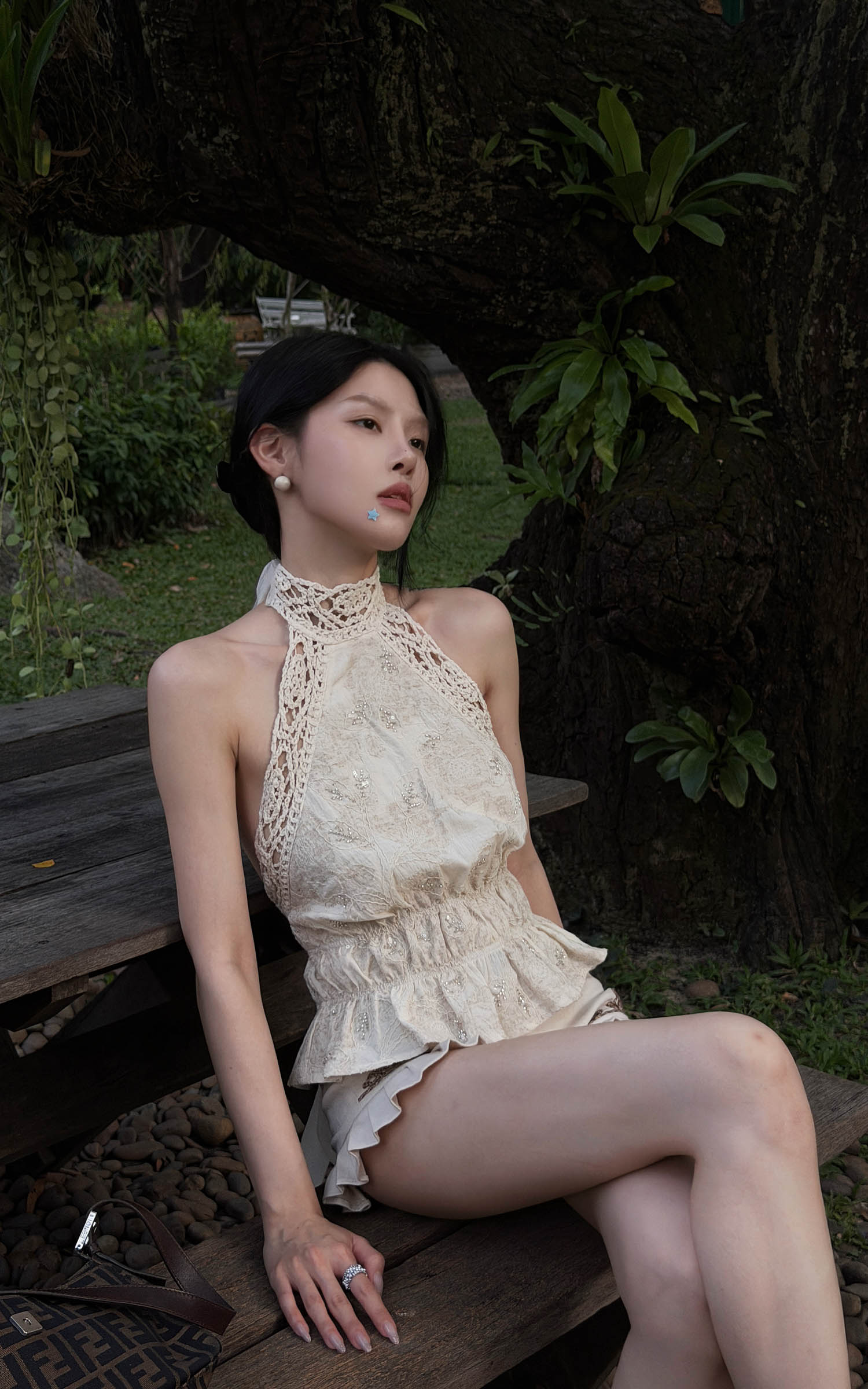 Hydrae Haut dos-nu vintage en dentelle crochetée avec lien à nouer