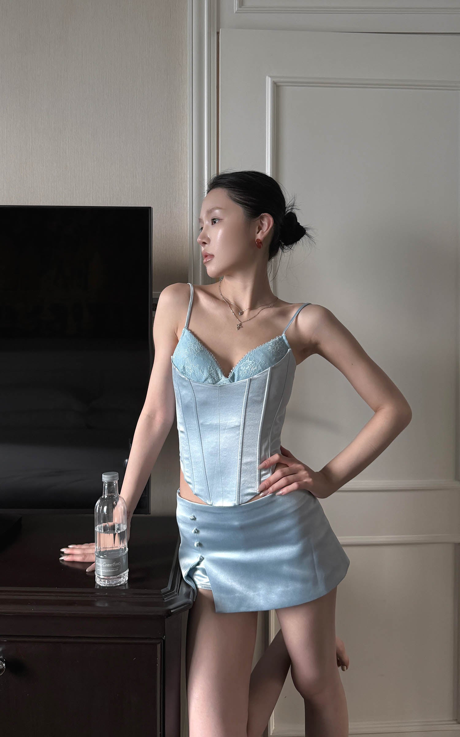 Hydrae アイスブルーサテンコルセット &amp; レースブラレットローライズミニスカート三点セット