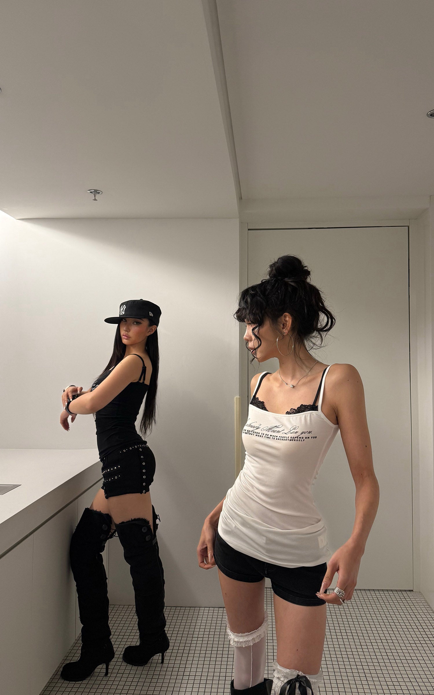 WARDEN EDGE Minimal Graphic Contrast Strap Longline Camisole