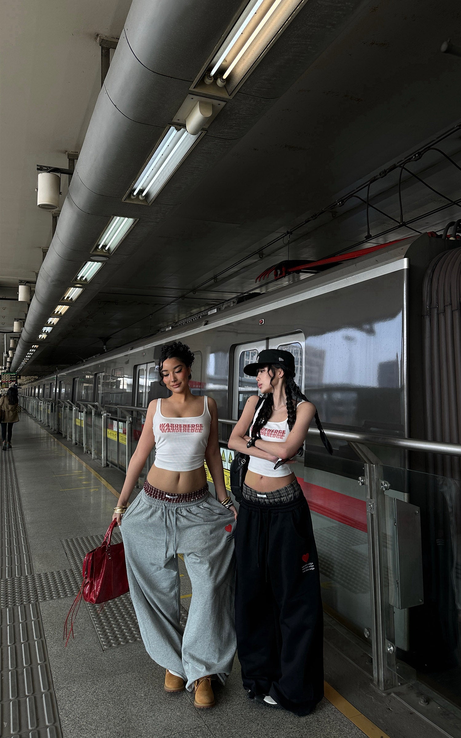 hanyuc / Sweatshirts · Sweatpants – PINKPARKS