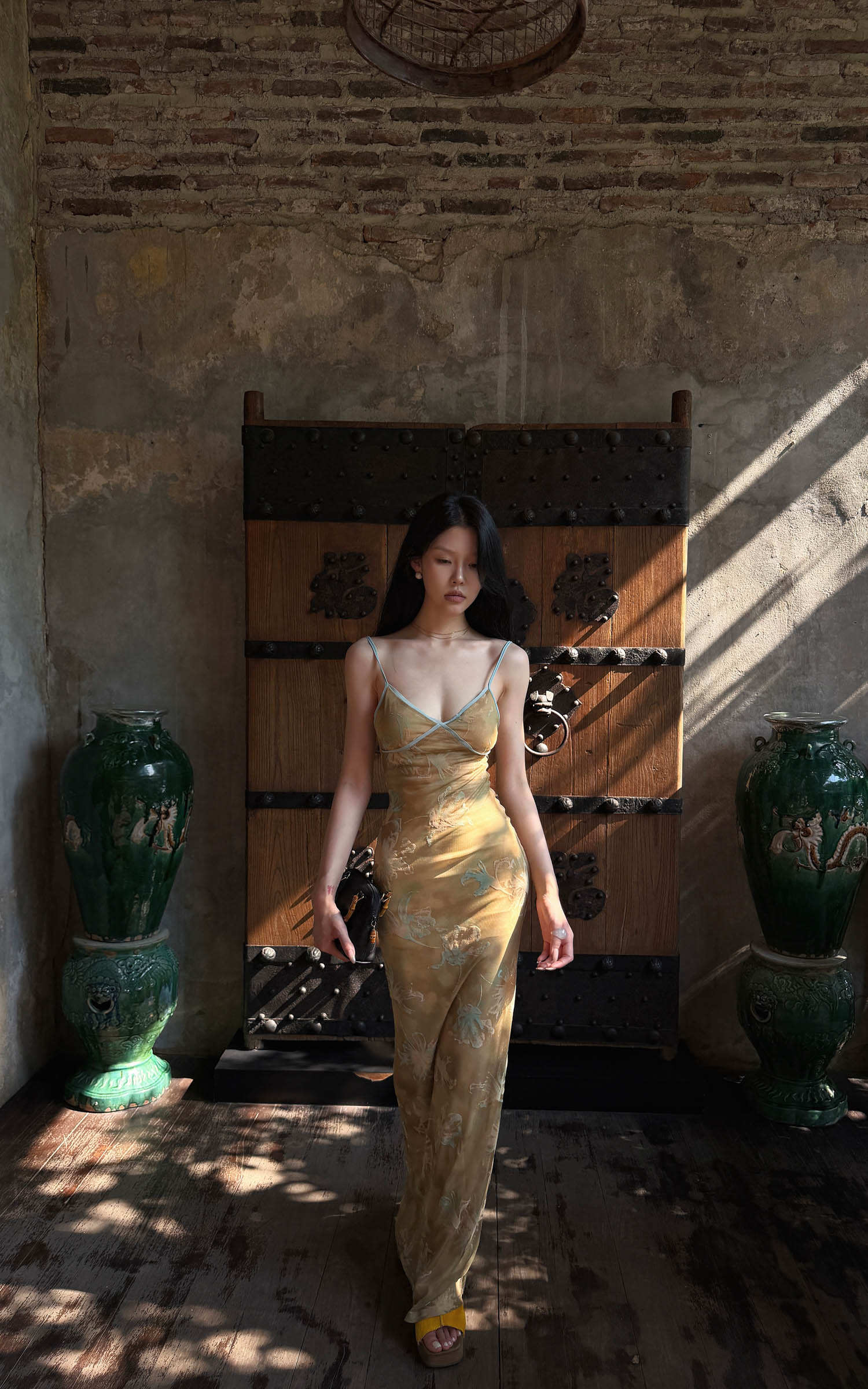 Hydrae シアーメッシュフローラルボディコンマキシスリップドレス