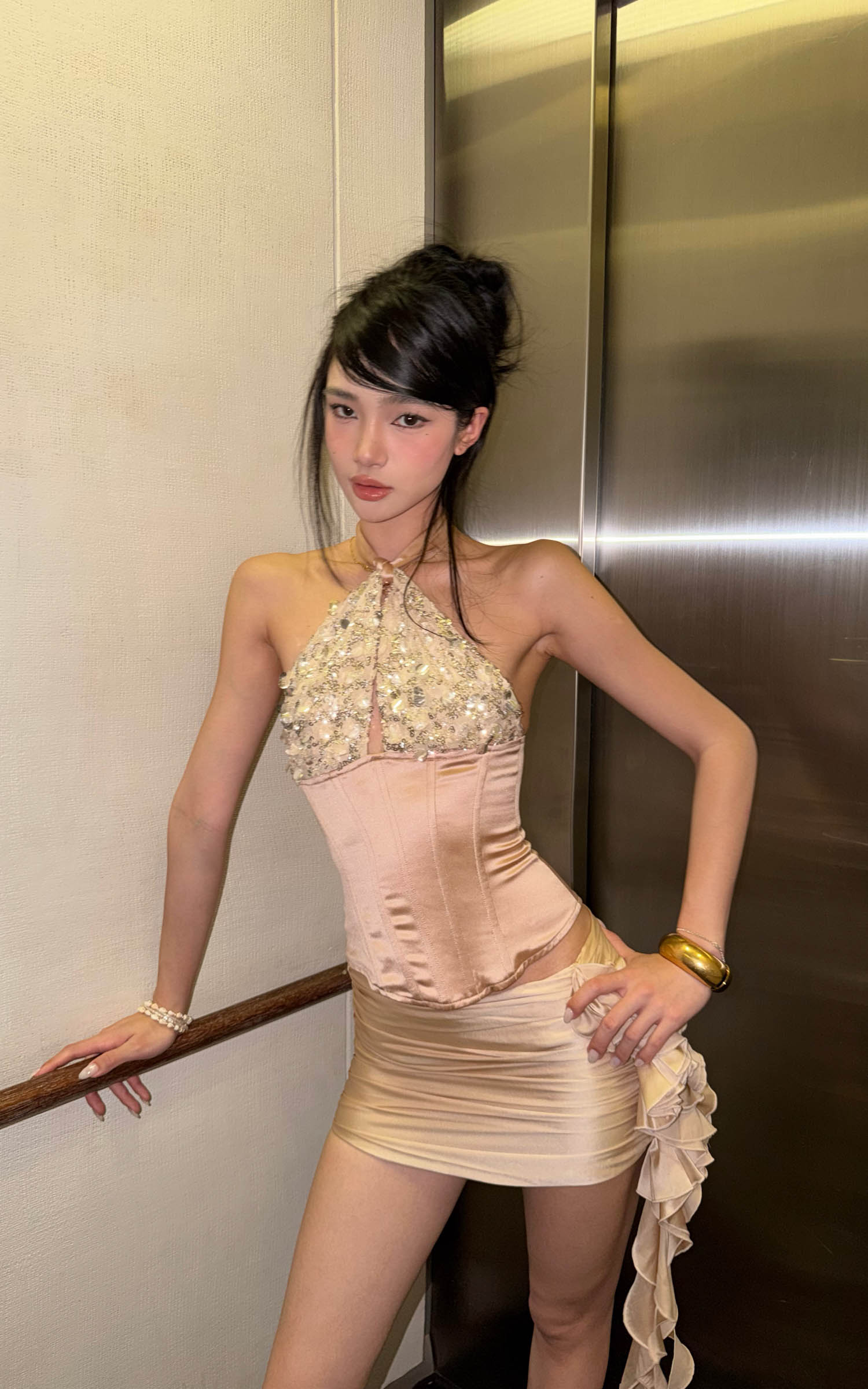 ROVENTE Ensemble Corset Dos-nu Orné &amp; Jupe Mini Froncée