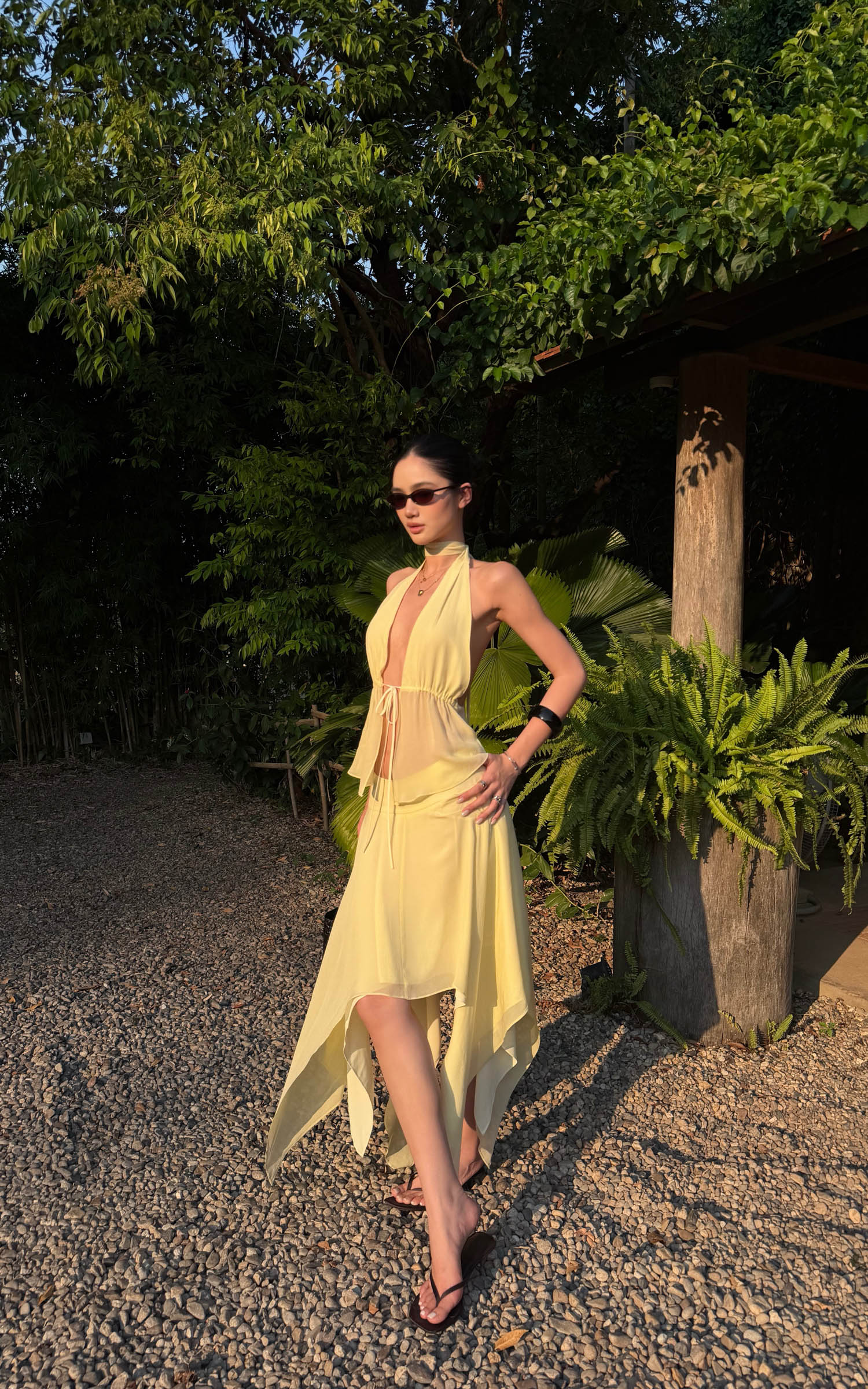 ROVENTE Haut dos nu transparent &amp; Ensemble jupe asymétrique en mousseline