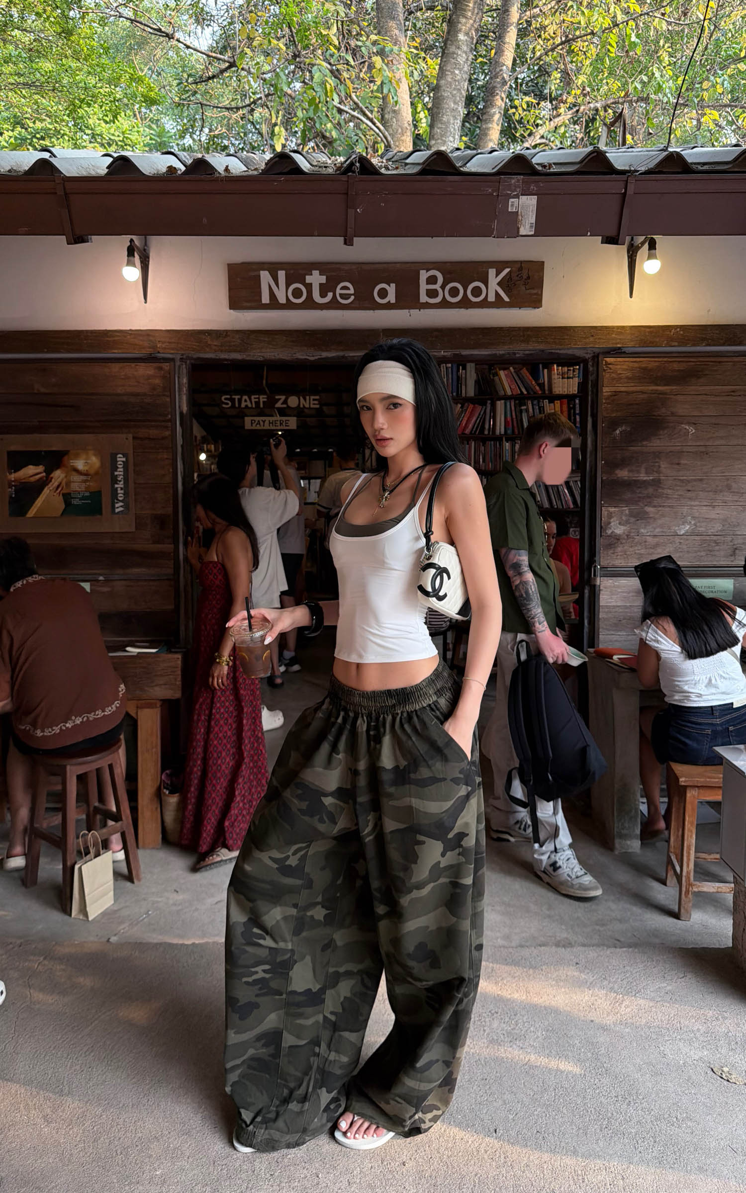 ROVENTE Pantalon camo à jambes larges et cordon de serrage