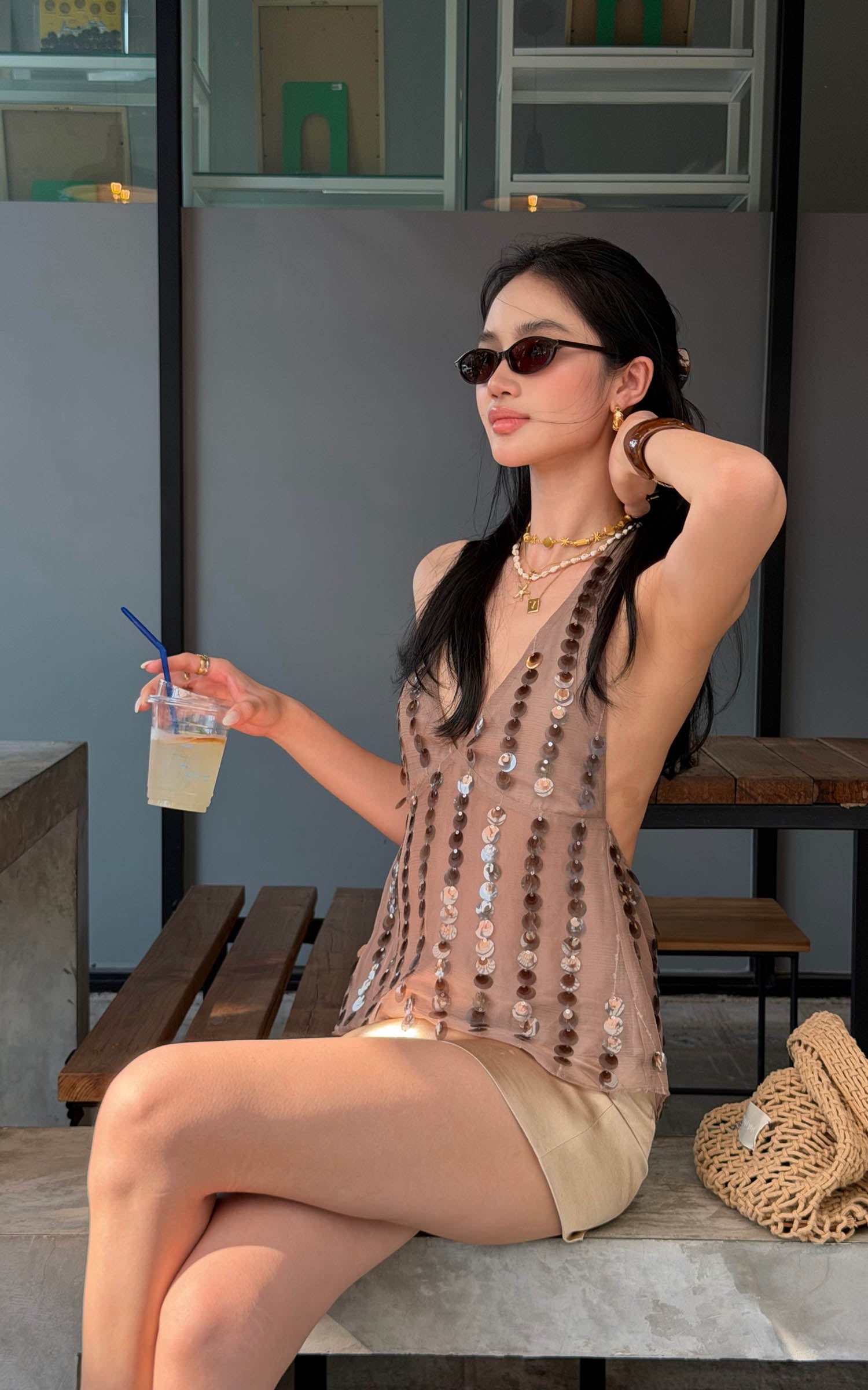 ROVENTE Ensemble haut dos nu transparent à sequins &amp; jupe mini en satin