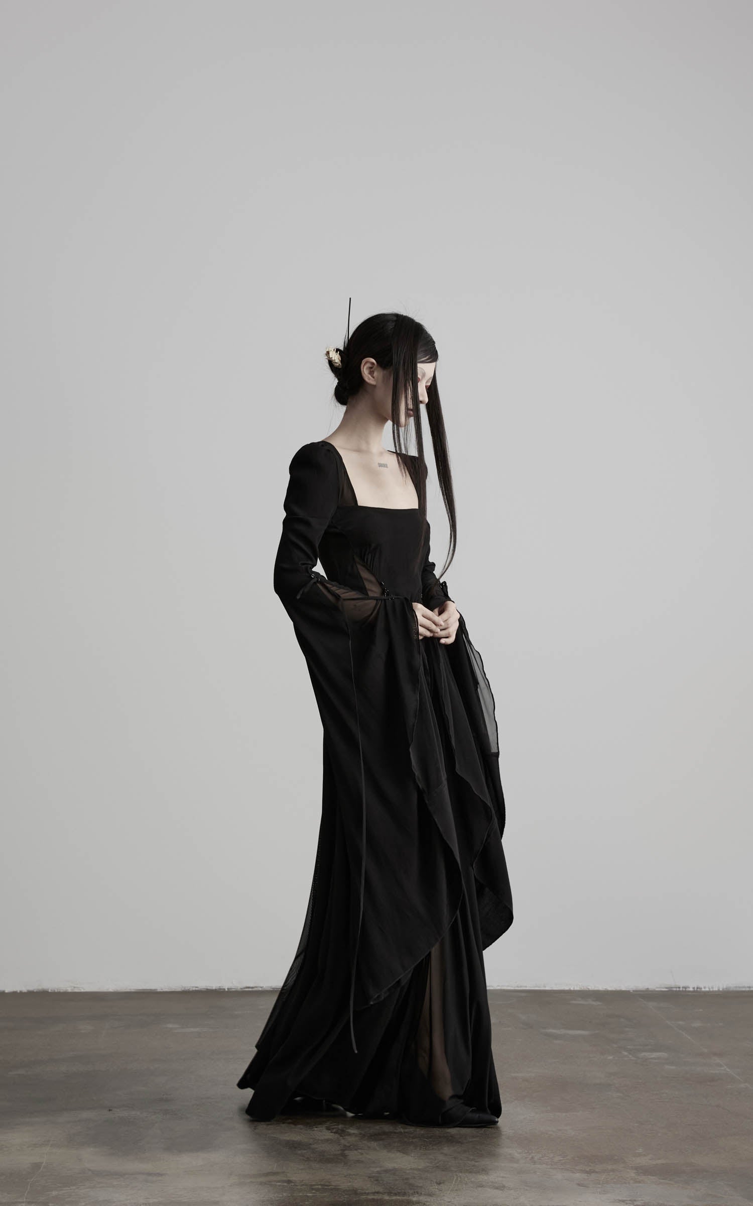 DOINDULGE Flare Sleeve Square Neck Maxi Dress