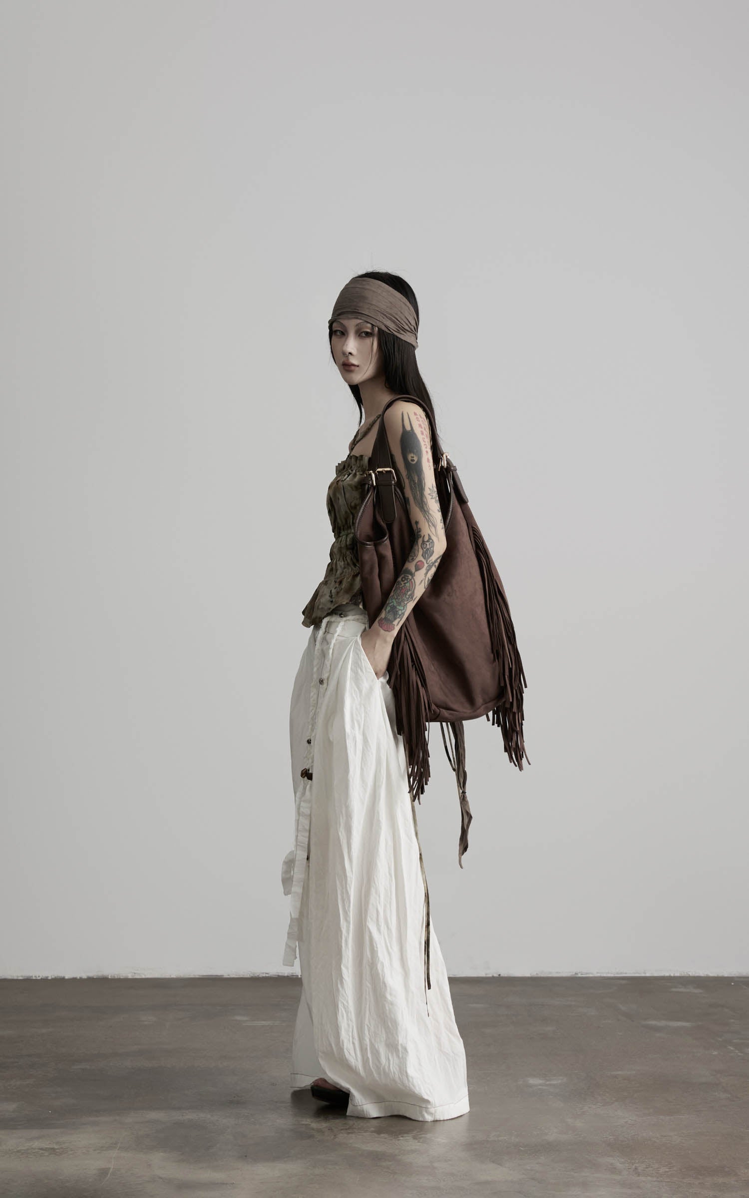 DOINDULGE Low-Rise Wide Leg Pants